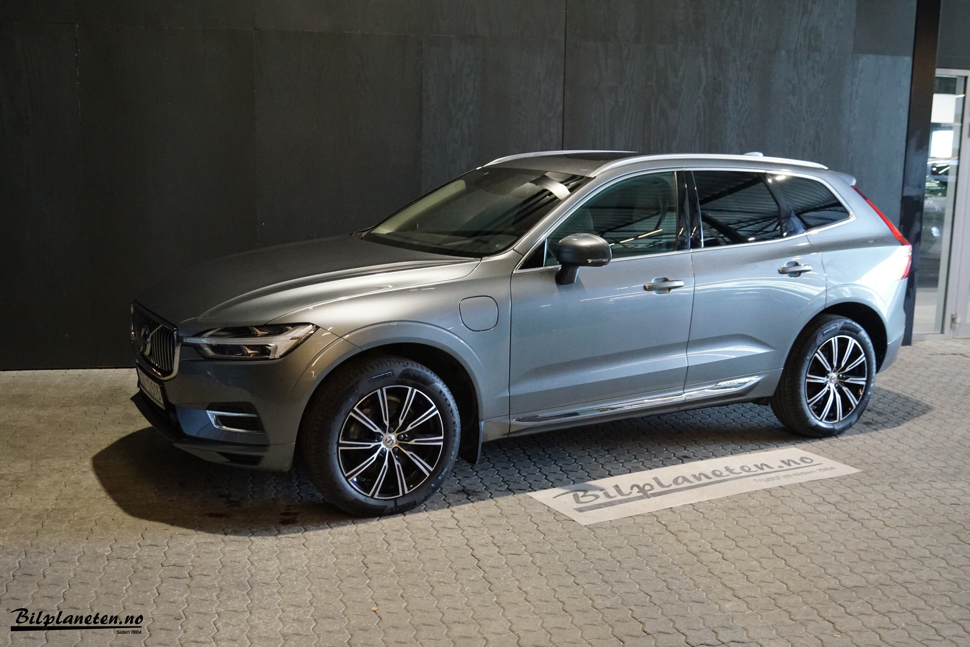 [general.product.image.short] 1 - Volvo XC60 T8 AWD Inscription  2020