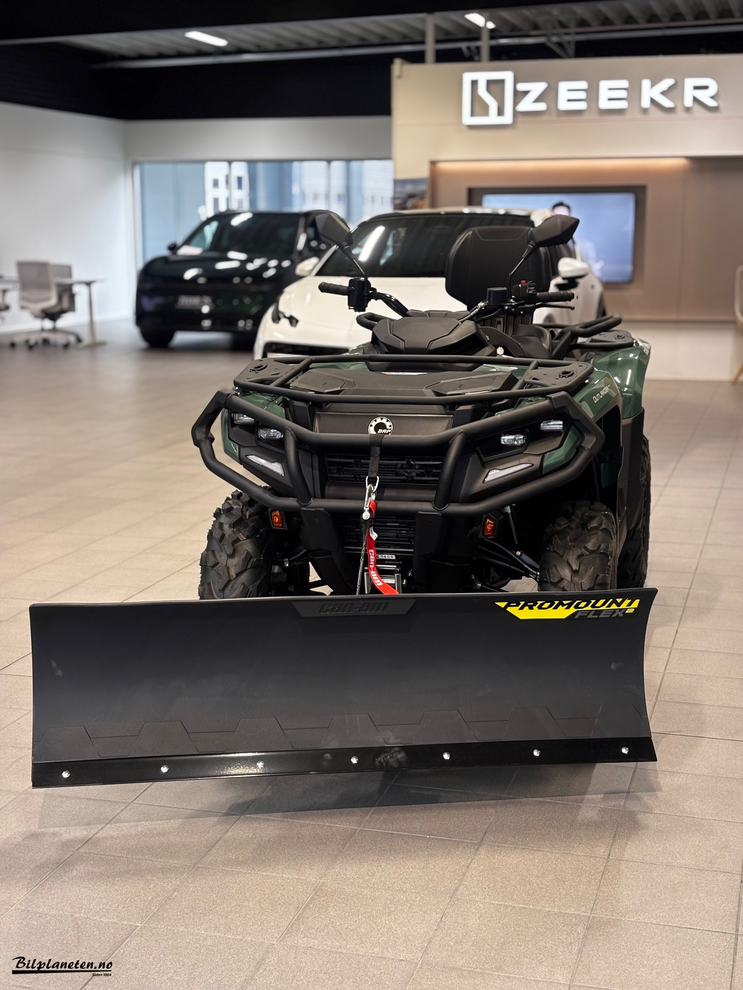 [general.product.image.short] 1 - Can-Am Outlander MAX PRO HD7 XU m/Brøyteskjer 2026