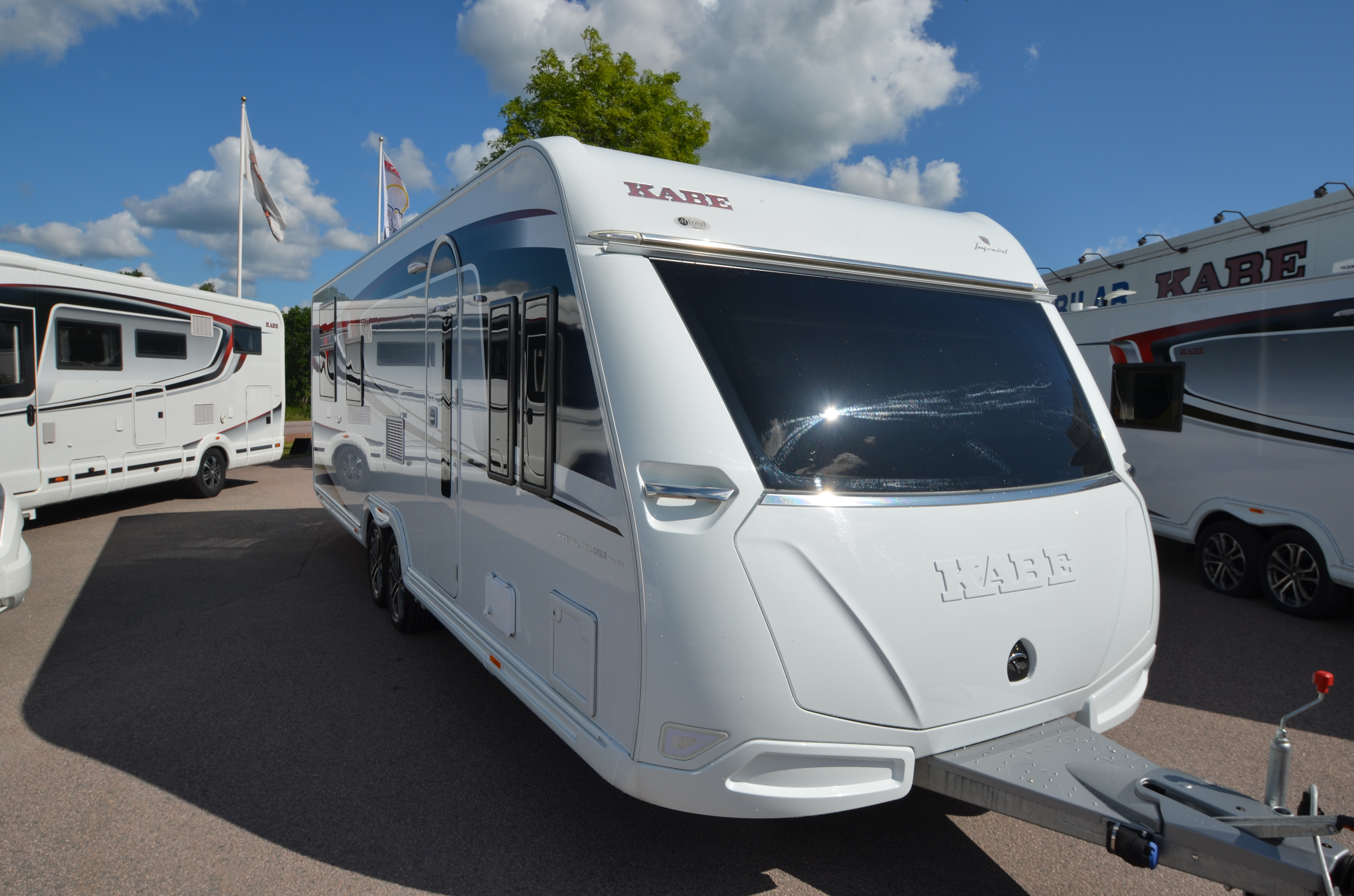 Produktbild 1 - KABE IMPERIAL 780 DGLE KS (L-soffa, ac) 2022