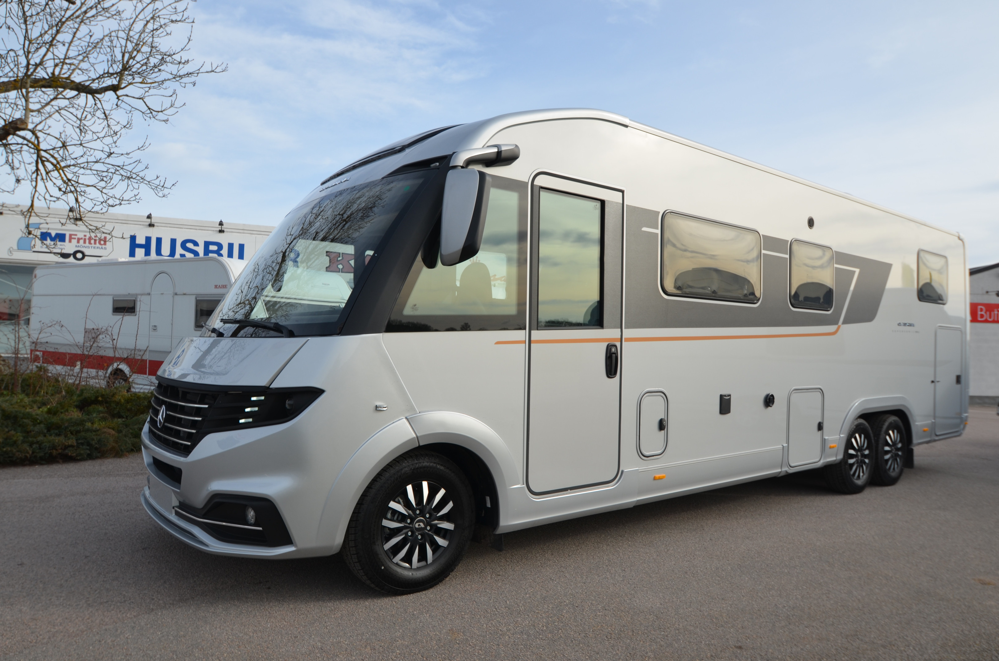 Produktbild 1 - Adria Super Sonic 890 LL - MB 417 OM654 AUT. 125kW