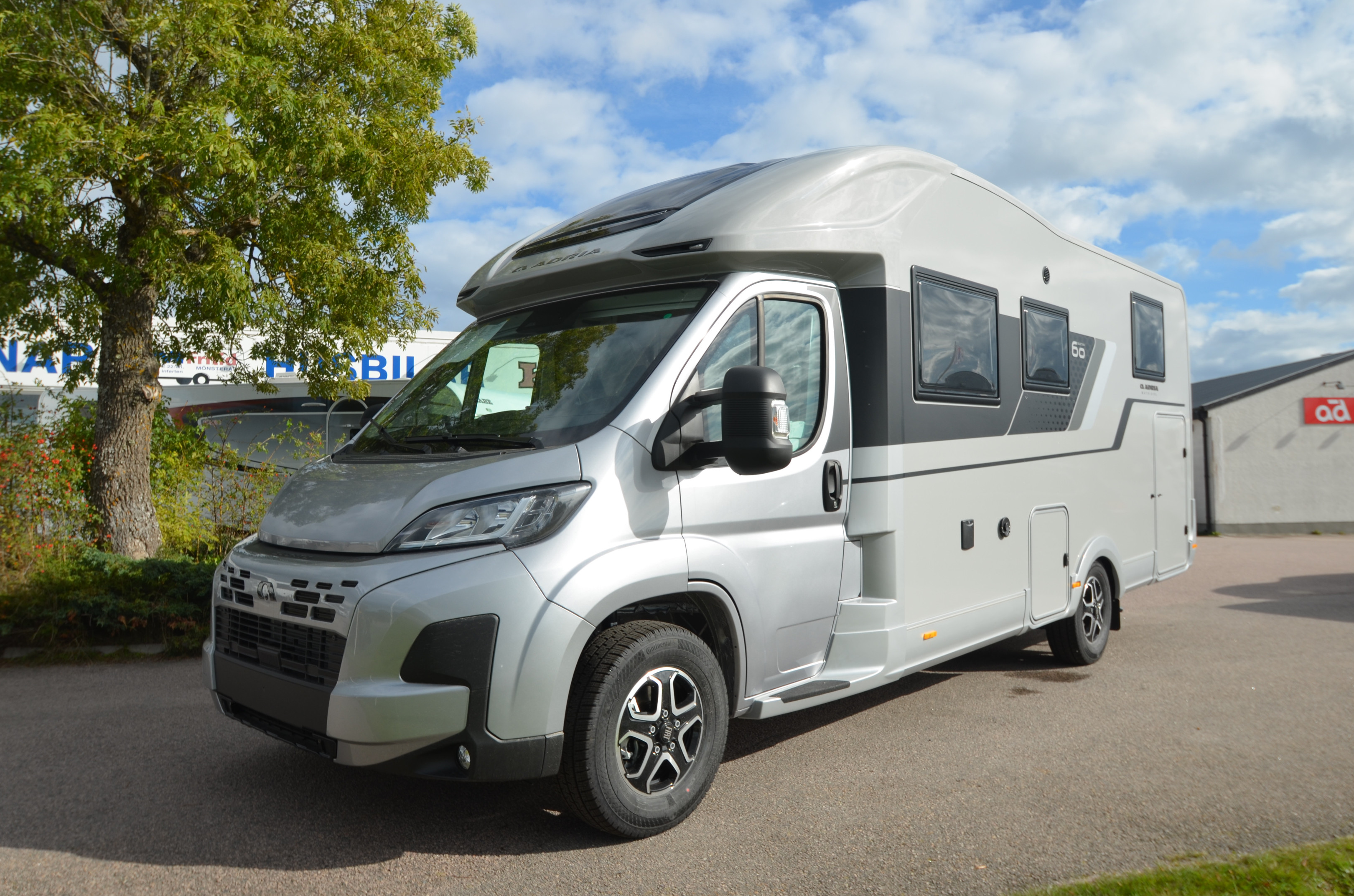 Produktbild 1 - Adria MATRIX 670 SL 60Y - Fiat MultiJet3 140HP (10
