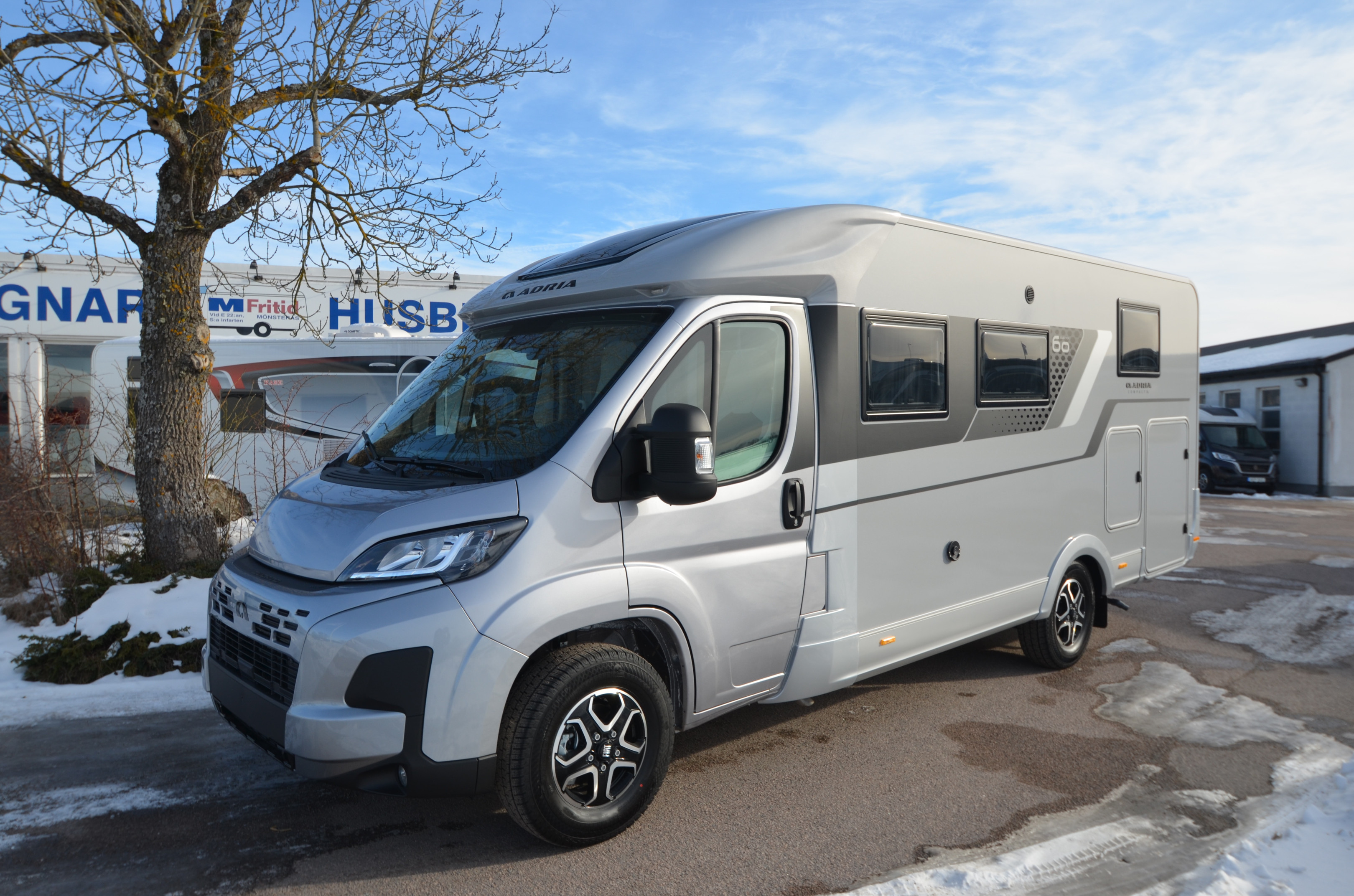 Produktbild 1 - Adria COMPACT DL 60Y - Fiat MultiJet3 140HP (103kW