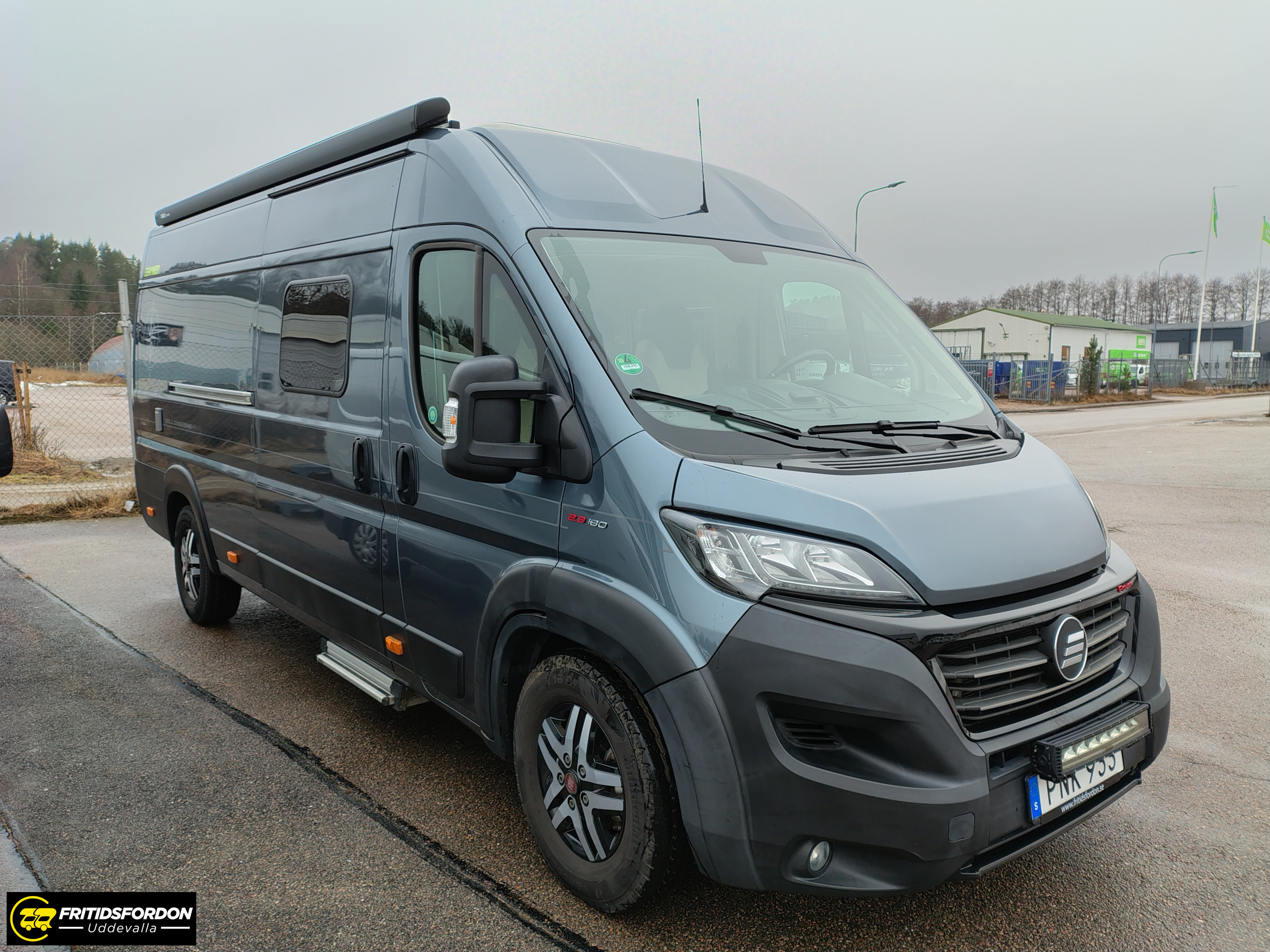Produktbild 1 - Hymer YELLOWSTONE Långbädd 180Hk Automat 2018