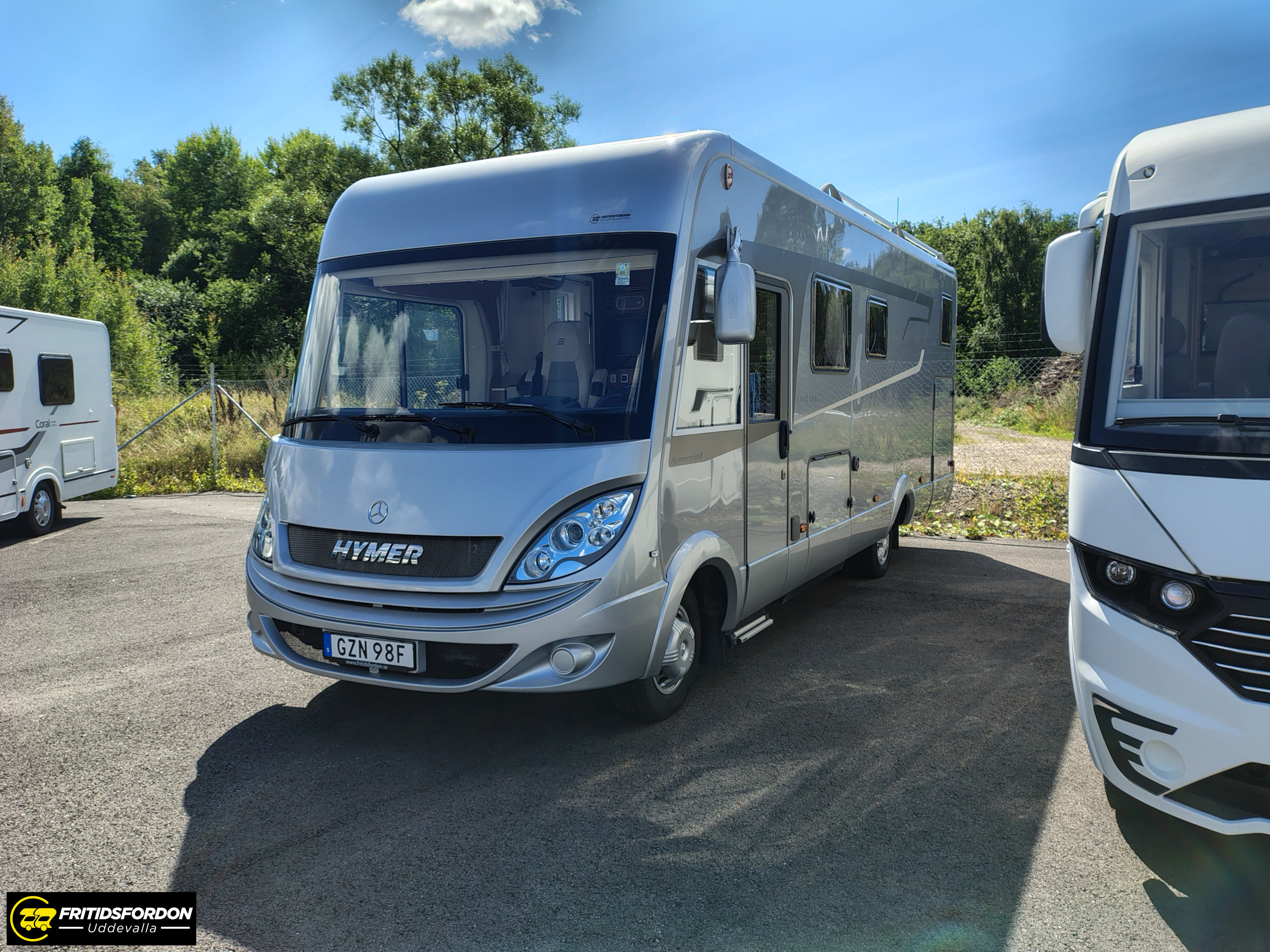 Produktbild 1 - Hymer B 680 Hydraliska stödben Aut 2018