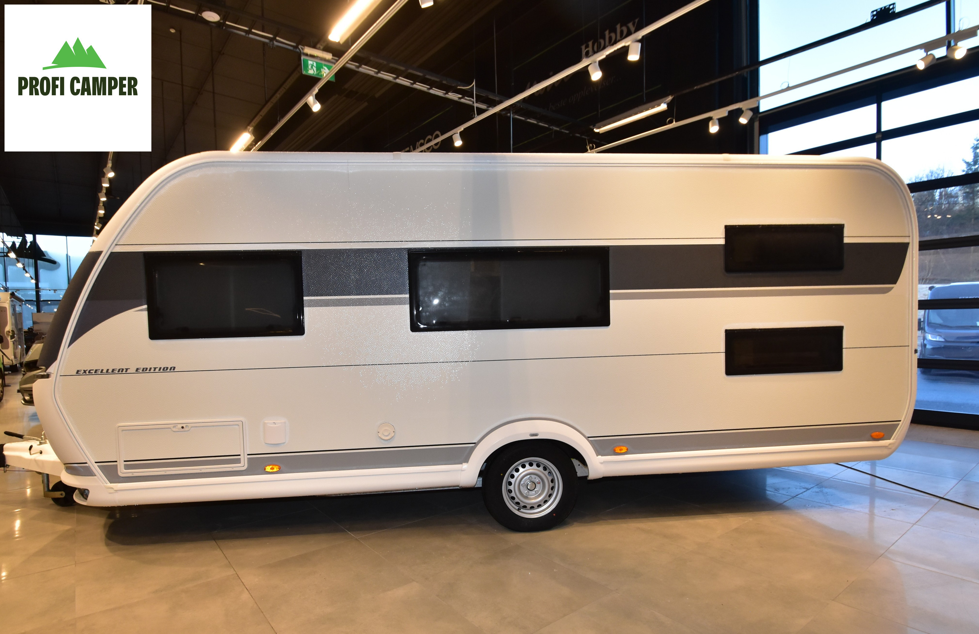 [general.product.image.short] 1 - Hobby Excellent Edition 545 KMF 2026