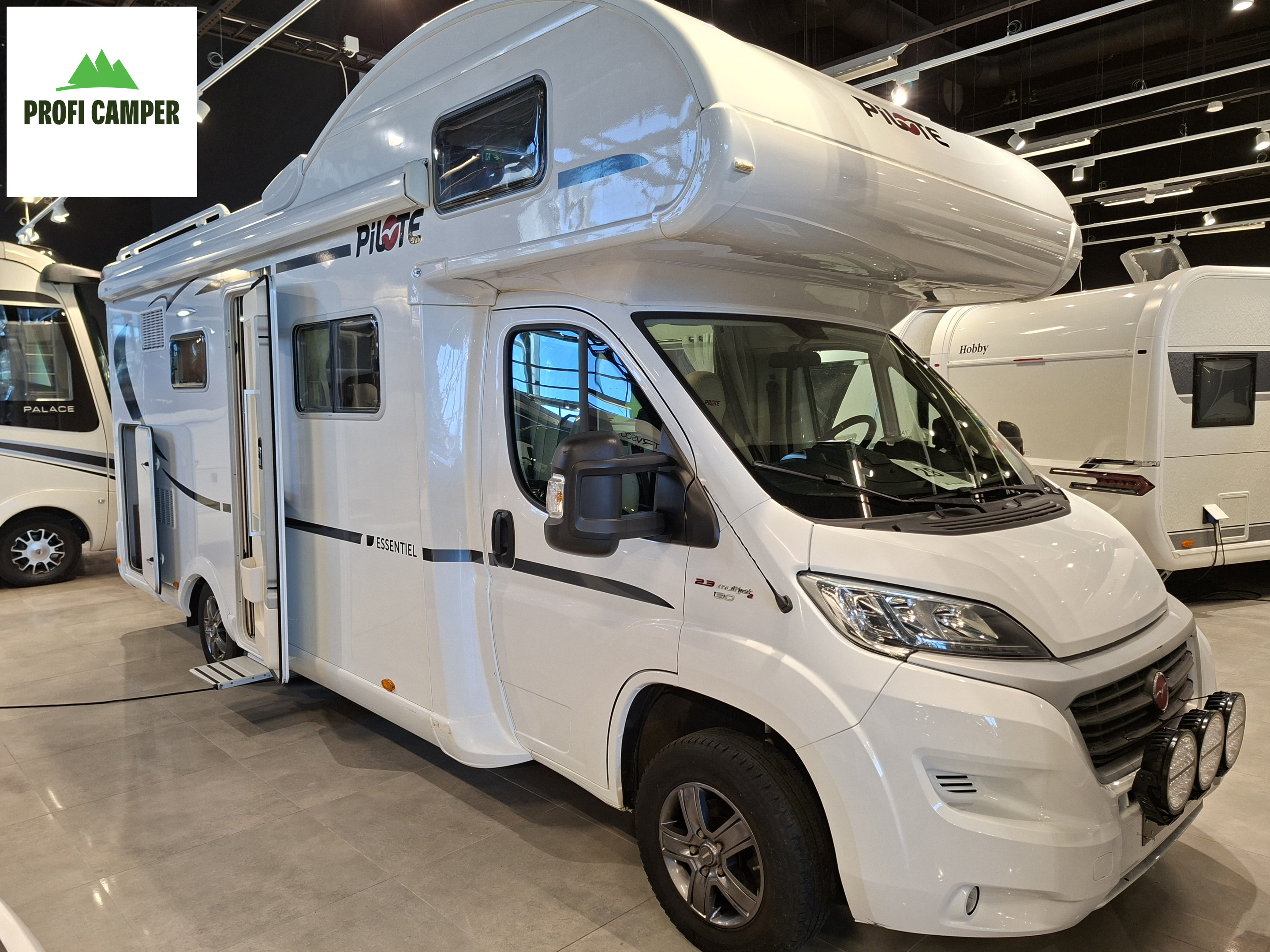 [general.product.image.short] 1 - Pilote C700S "Alkovebil reg. for 6 personer" 2017