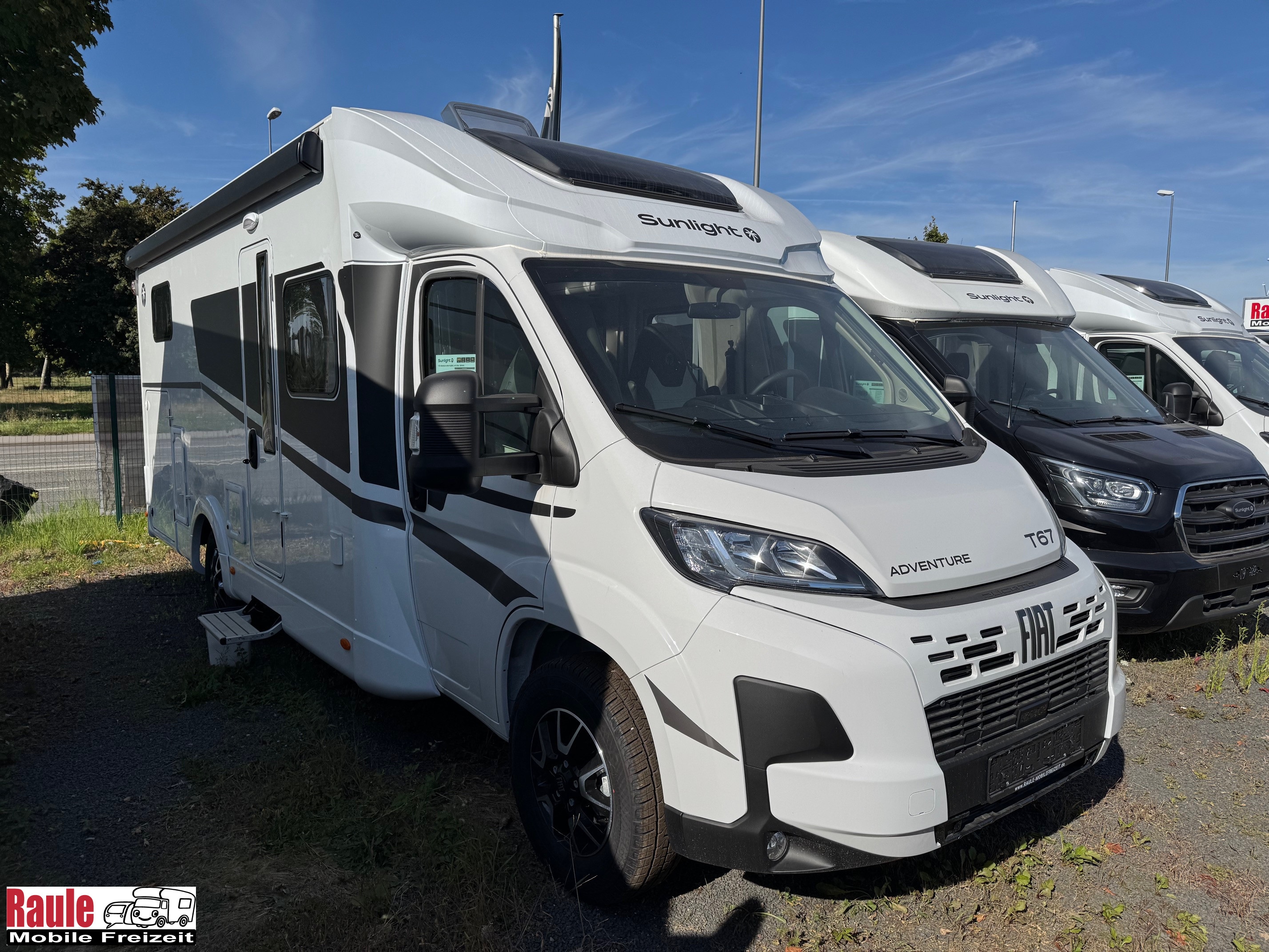 [general.product.image.short] 1 - Sunlight T 67 Adv. ohne Hubbett, mit Solar, Kamera