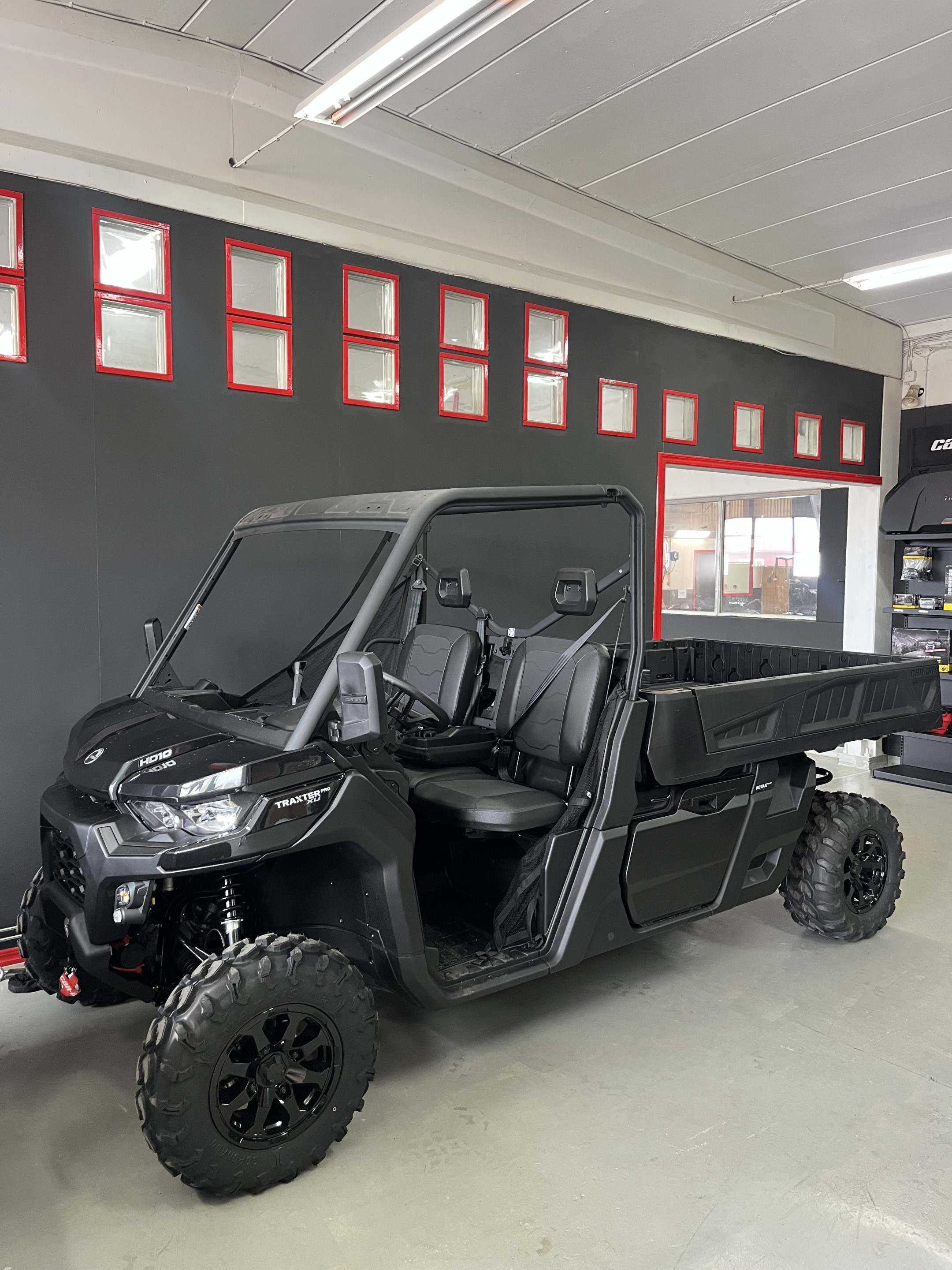 Produktbild 1 - Can-Am Traxter PRO XU T ABS HD10 Stealth Black TB 