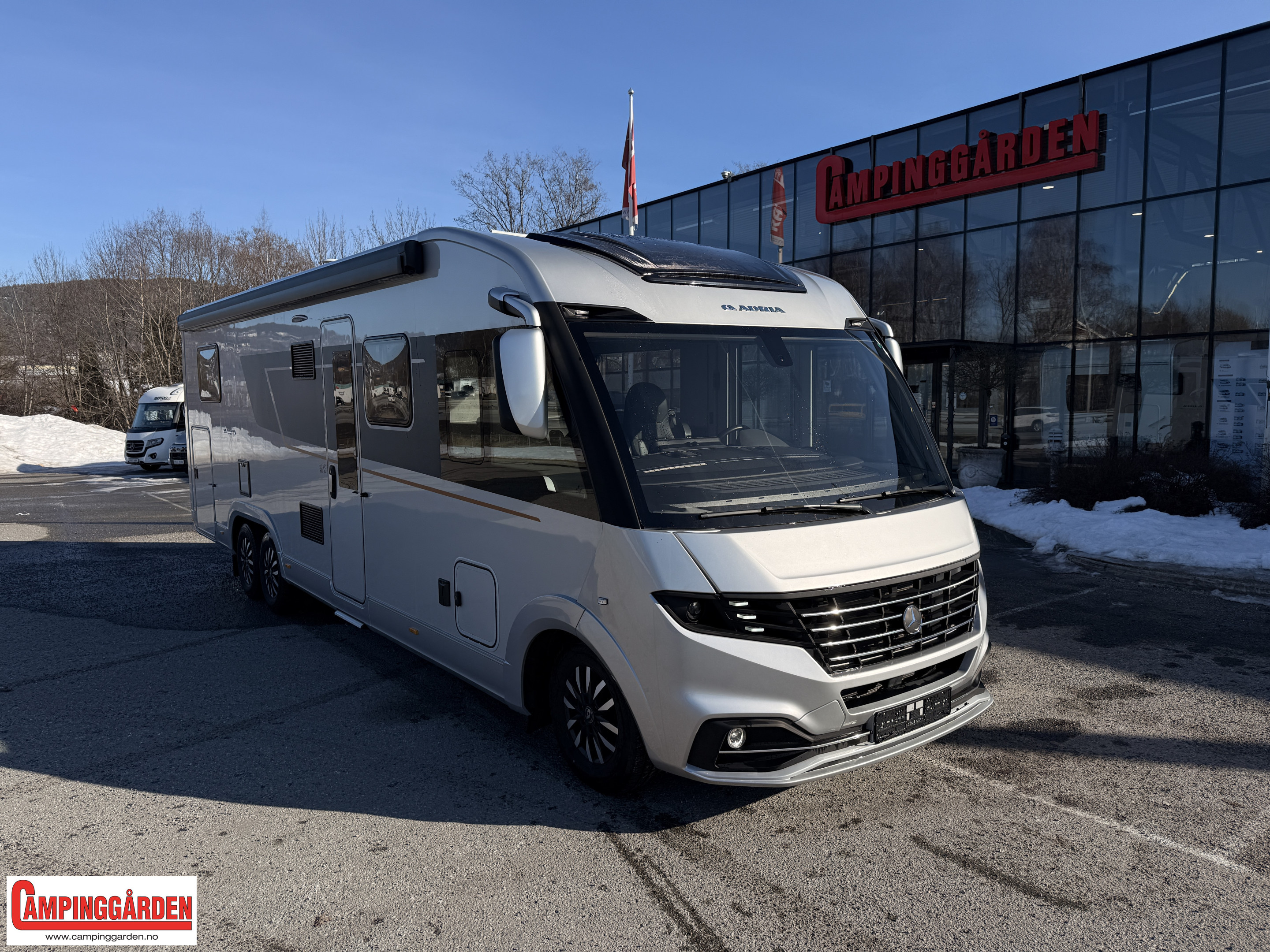 [general.product.image.short] 1 - Adria Super Sonic 890LC 2023