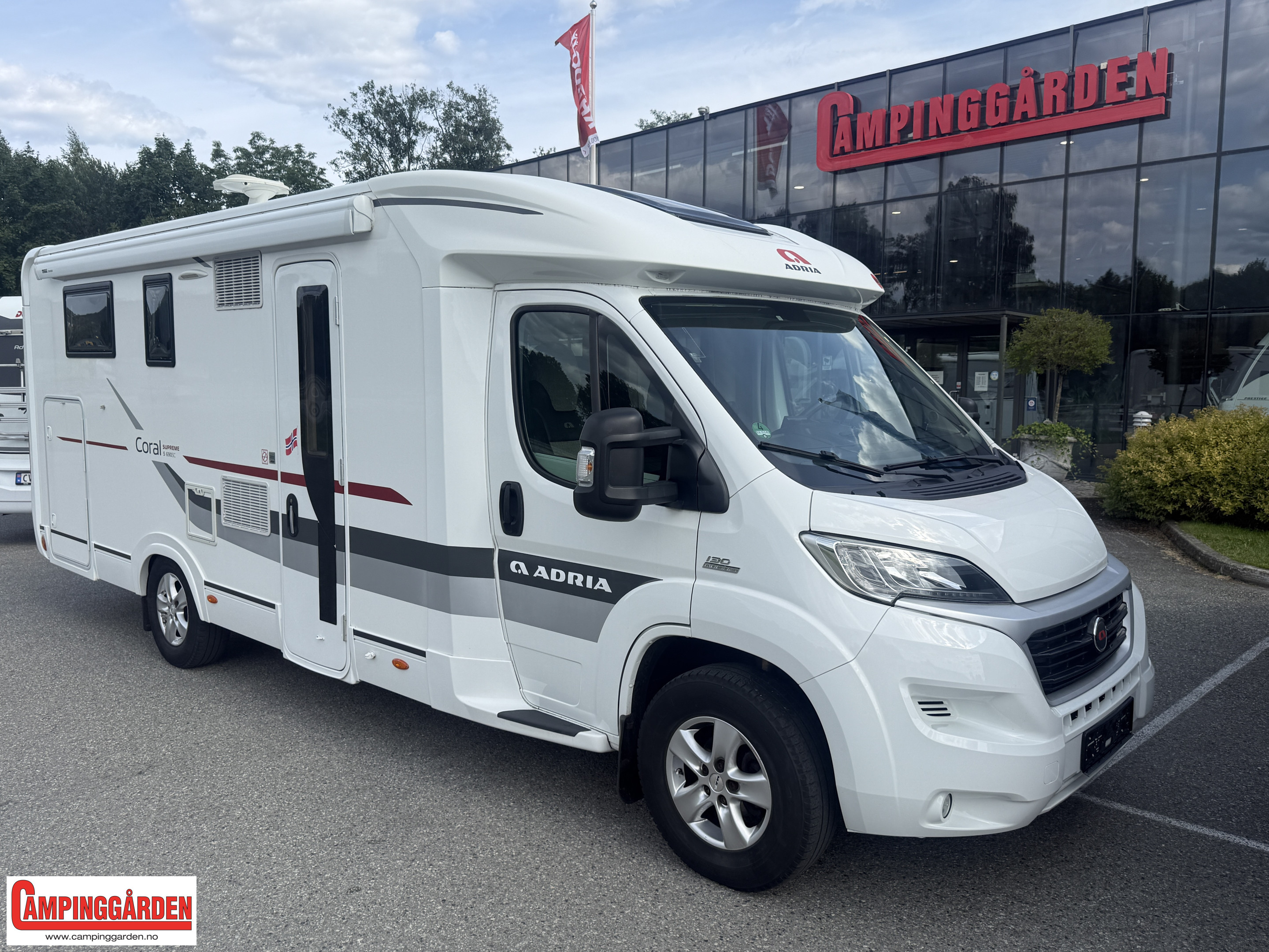 [general.product.image.short] 1 - Adria Coral Supreme 690 SC– Queen bed, Alde og syk