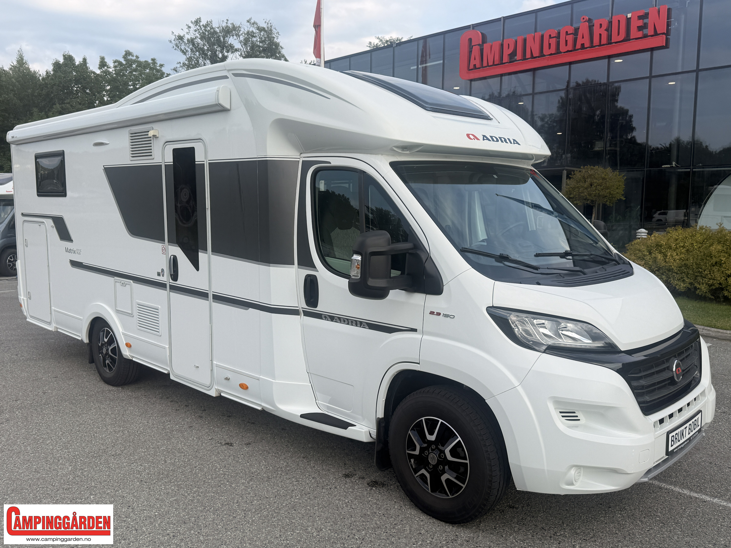 [general.product.image.short] 1 - Adria Matrix M 670 SC | 2018 | 150 hk automat | 30