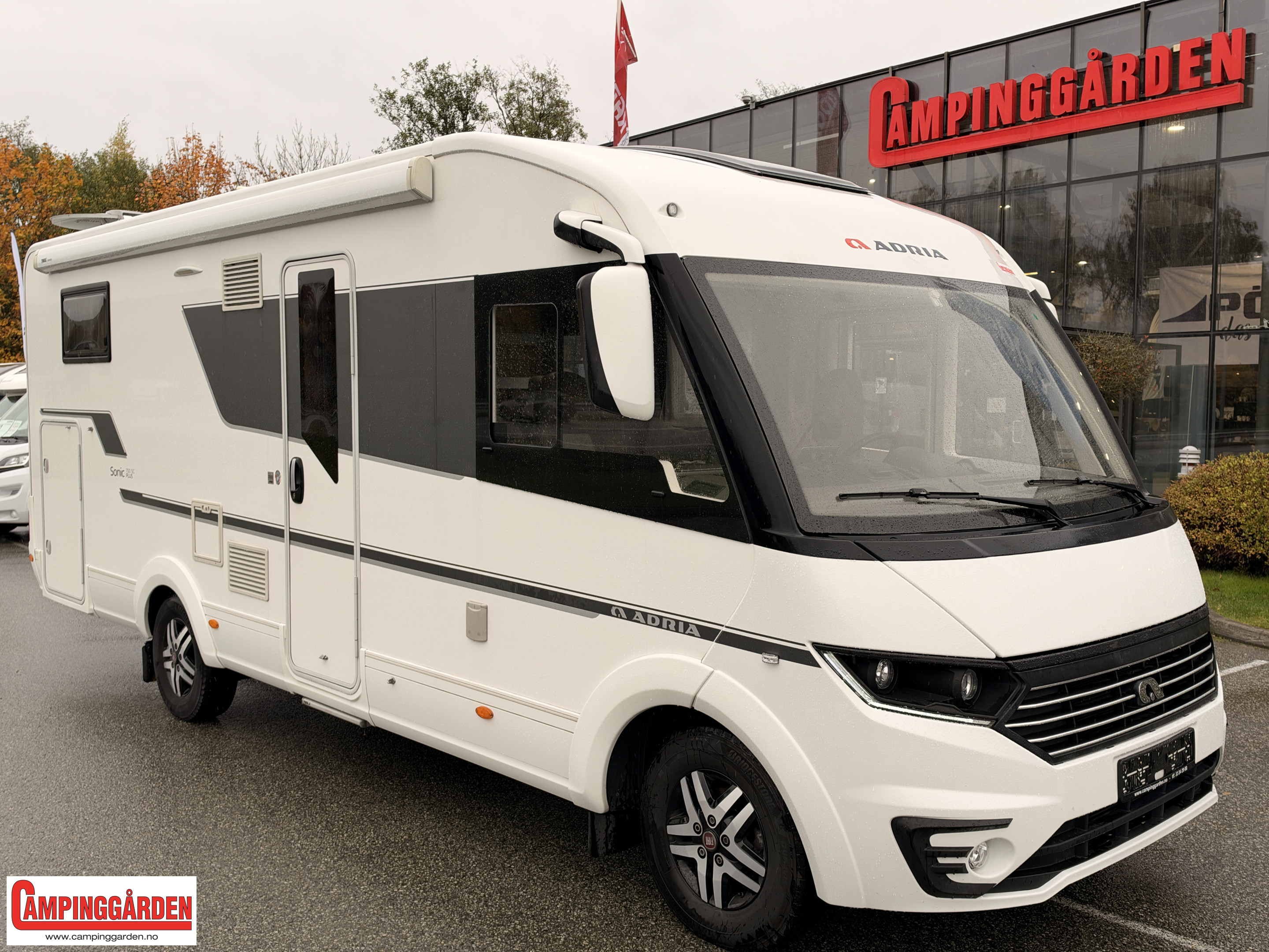 [general.product.image.short] 1 - Adria Sonic 700 SC Plus | Alde | Automat | 150 hk 