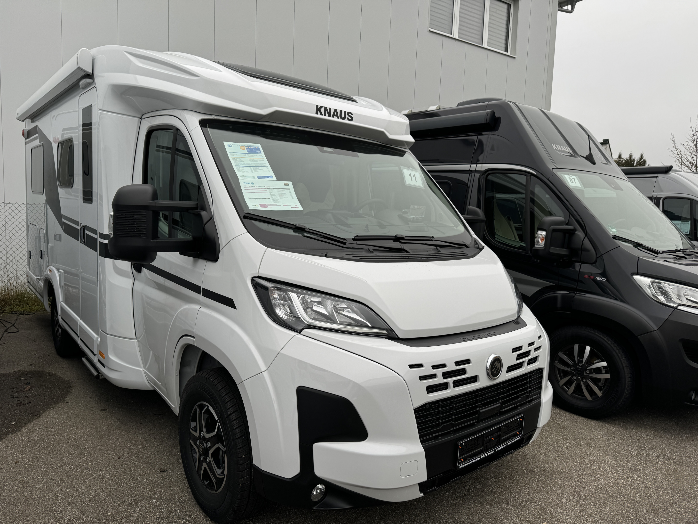 [general.product.image.short] 1 - Knaus Live TI 590 MF MJ25 Platinum Sel. LP 89.252 