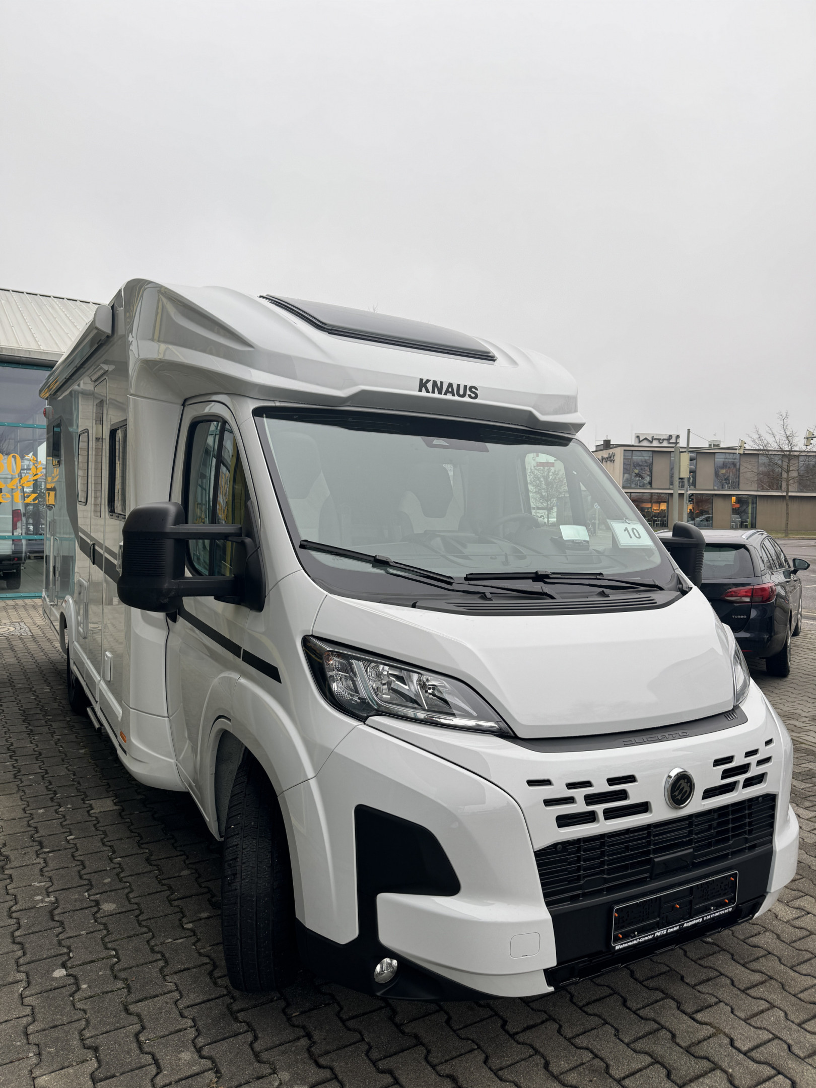 [general.product.image.short] 1 - Knaus L!VE WAVE 700 MEG PLATINUM MJ25 LP 99.282 € 