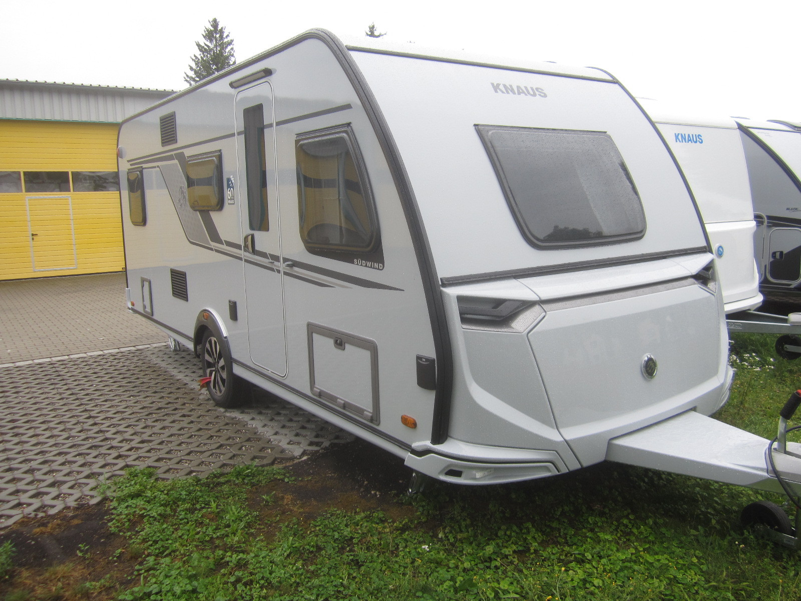 [general.product.image.short] 1 - Knaus SUEDWIND 500 QDK 60 YEARS,Gas-Mono-+++ 2025