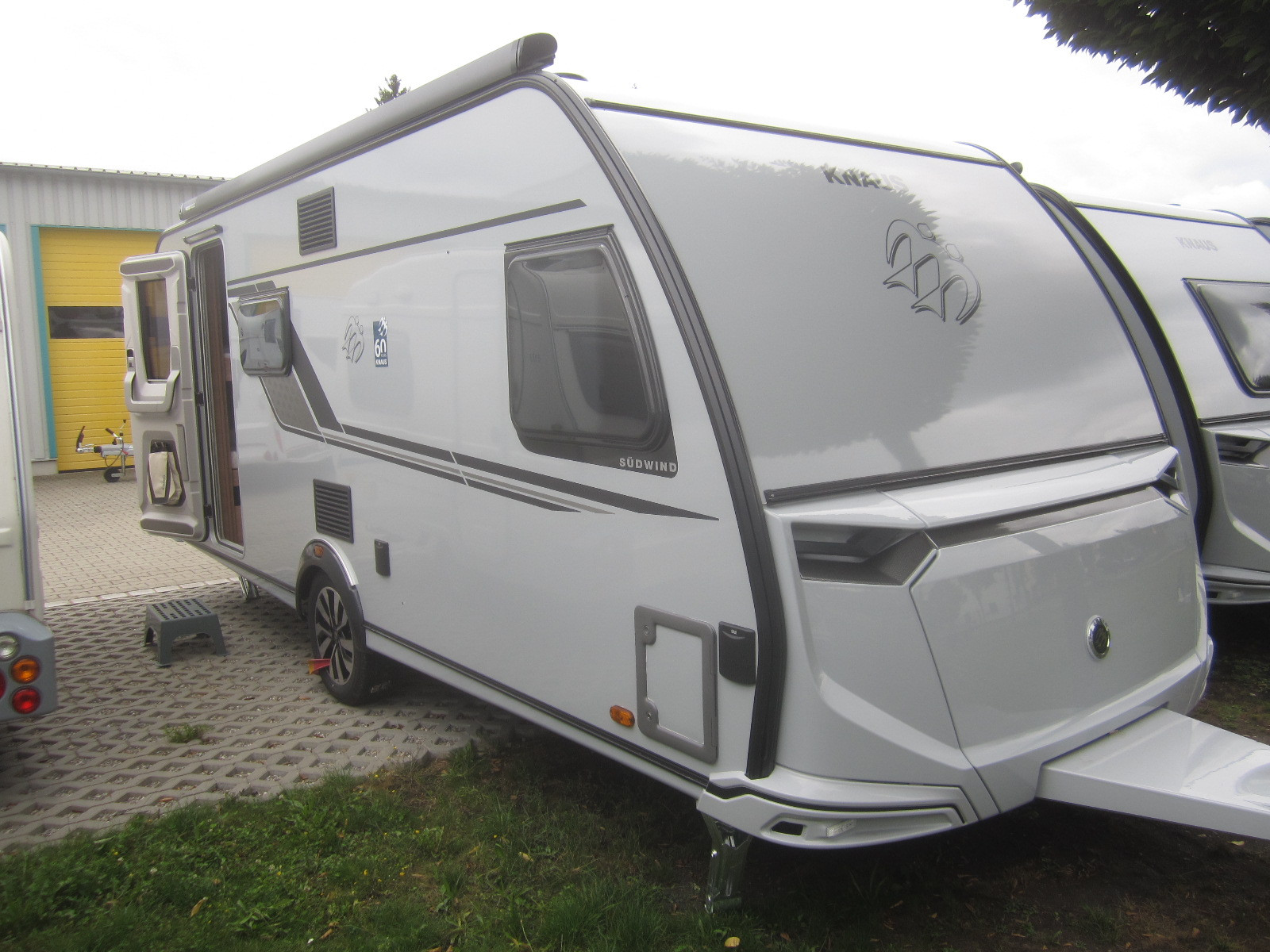 [general.product.image.short] 1 - Knaus SÜDWIND 540 FDK 60 Years MJ25 LP 41.961 € 20