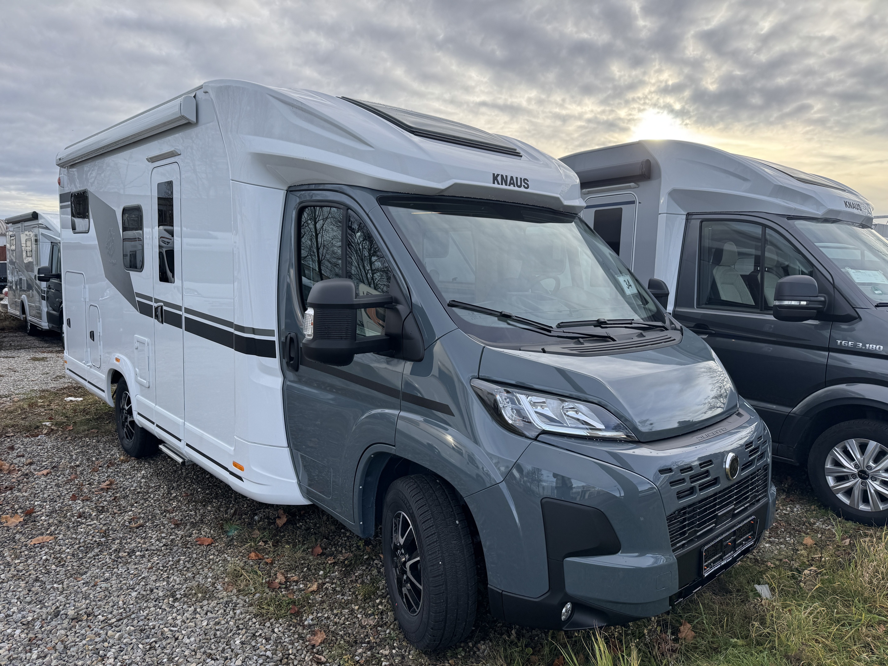 [general.product.image.short] 1 - Knaus L!VE WAVE 650 MG PLATINUM SELECTION LP 86.59