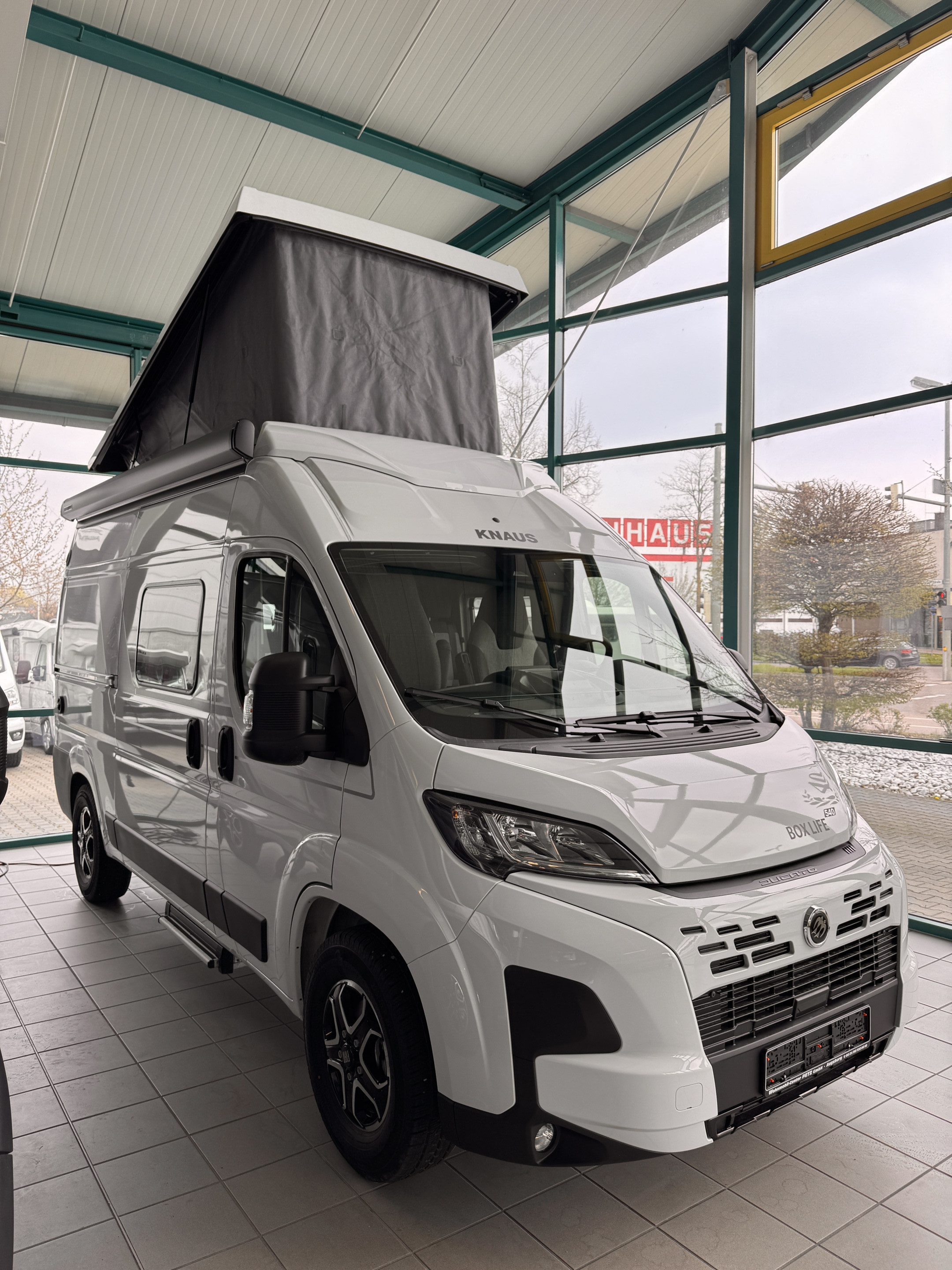 [general.product.image.short] 1 - Knaus Van BOXLIFE 540 MQ PLATINUM SELECTION LP 82.