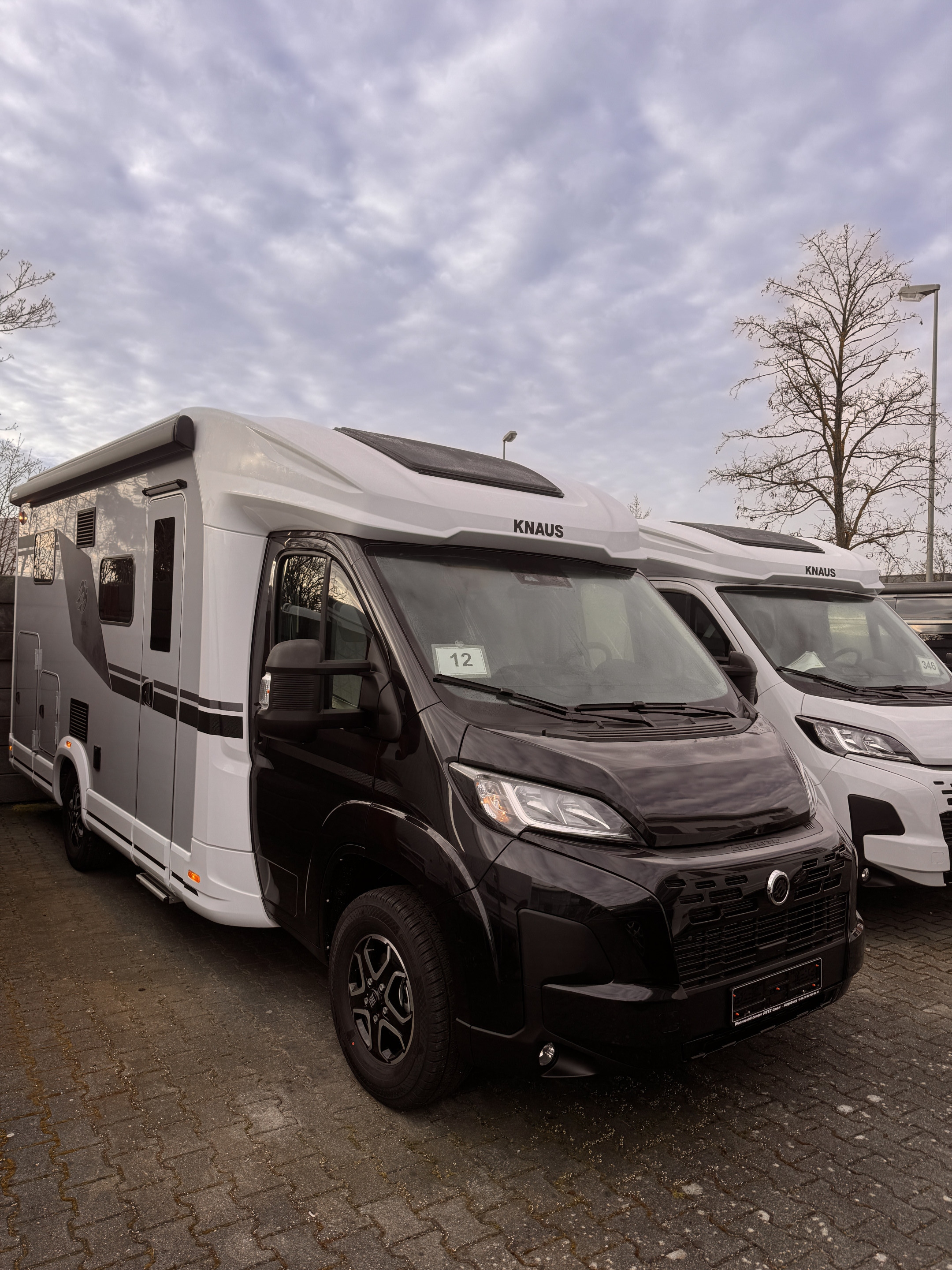 [general.product.image.short] 1 - Knaus L!VE WAVE 650 MEG BLACK SELECTION; LP 81.466