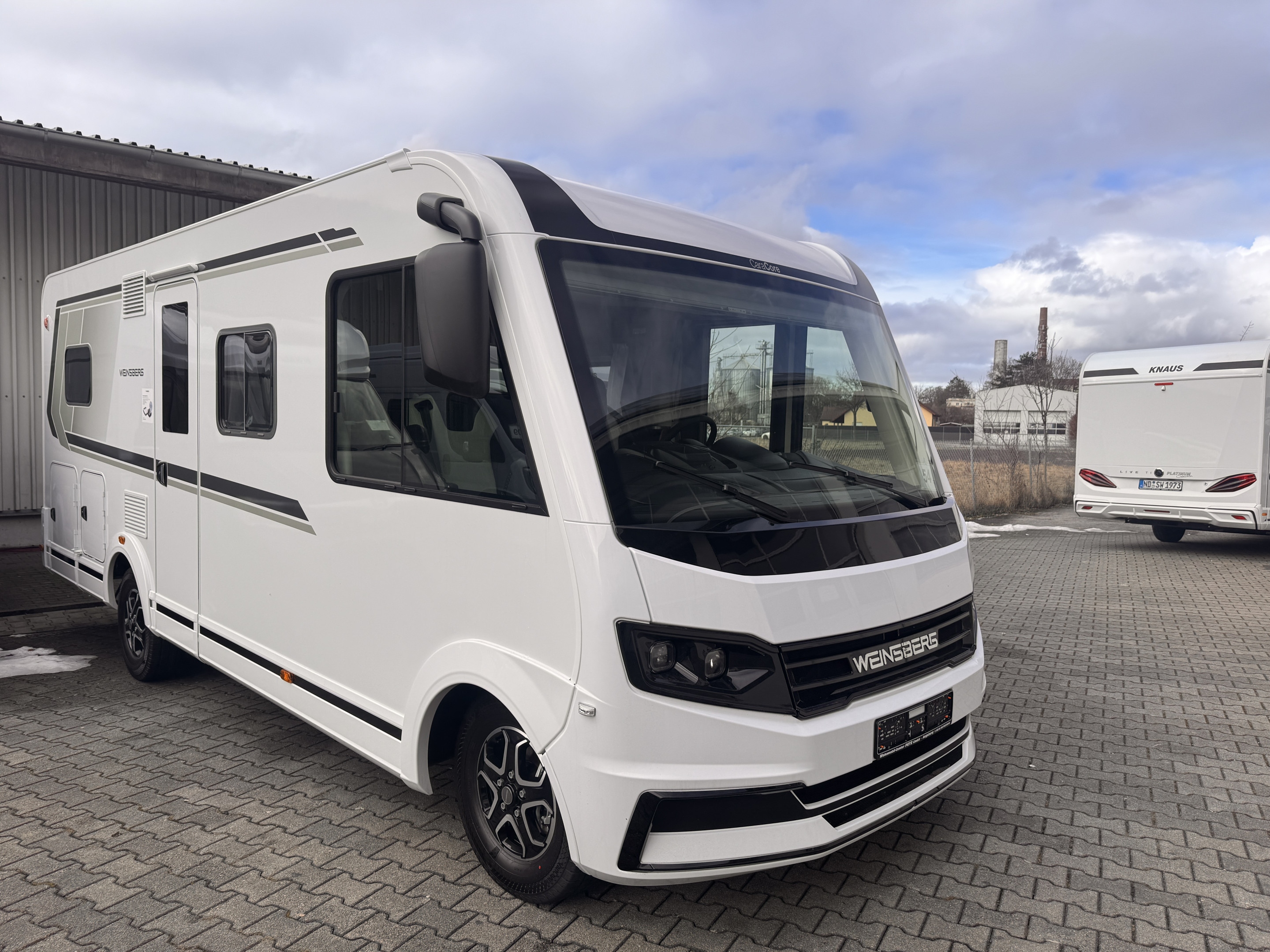 [general.product.image.short] 1 - Weinsberg CaraCore 650 MF Vollintegriert LP 100.22