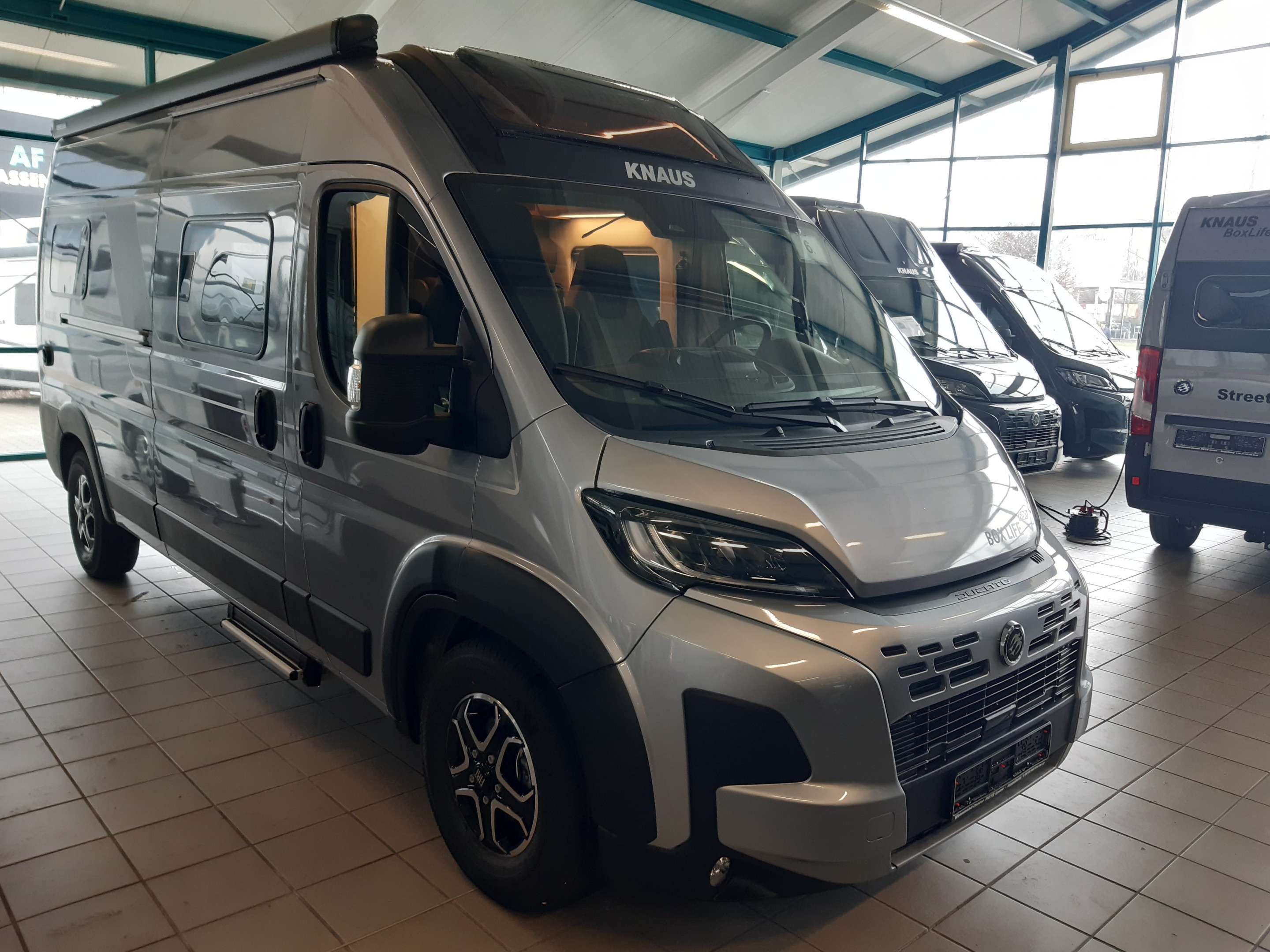 [general.product.image.short] 1 - Knaus Van BOXLIFE 600 ME PLATINUM SELECTION L.P 82