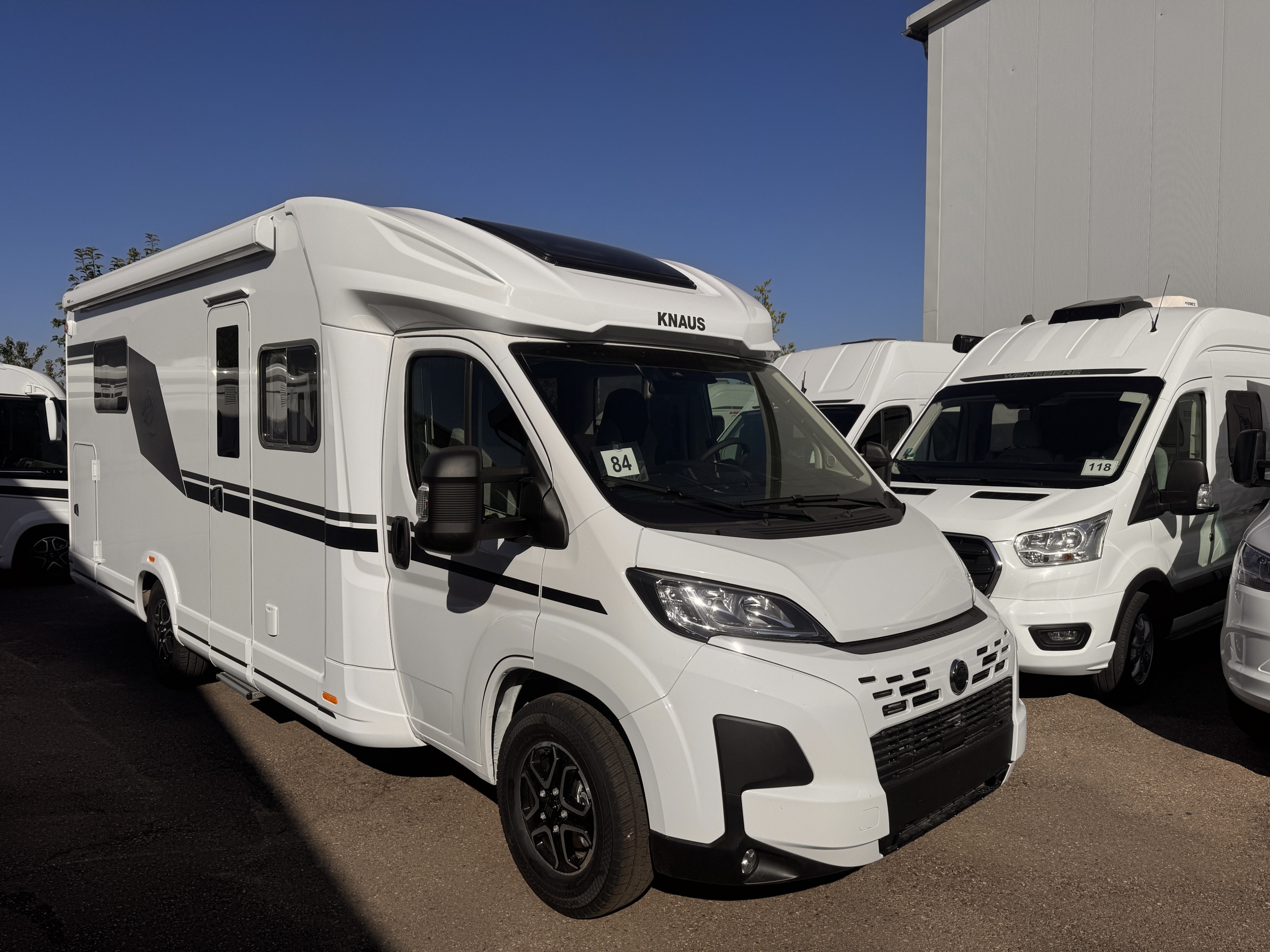 [general.product.image.short] 1 - Knaus L!VE WAVE 700 DX PLATINUM SELECT. LP 96.673 