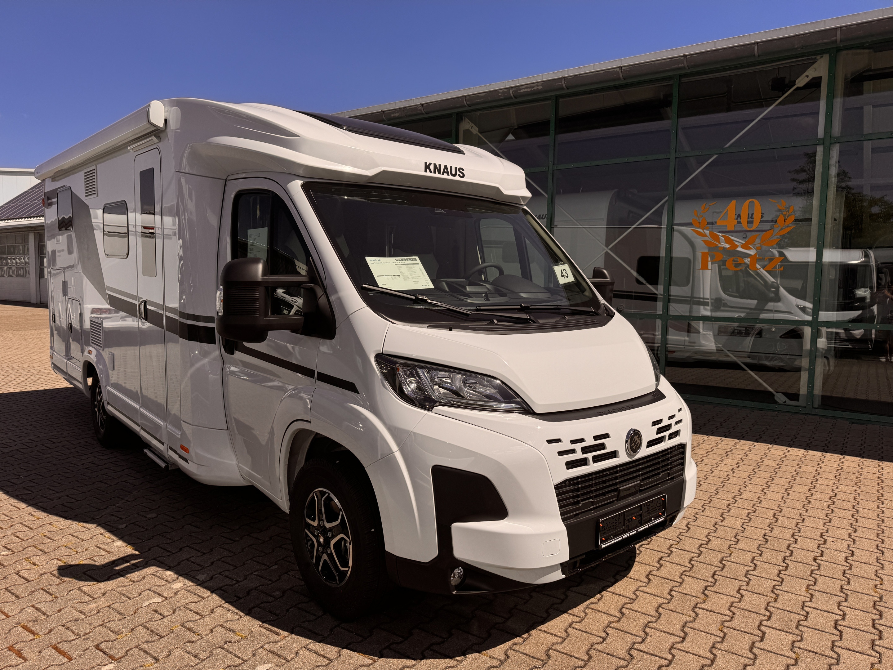 [general.product.image.short] 1 - Knaus L!VE TI 650 MEG PLATINUM SELECT. LP 90.801 €