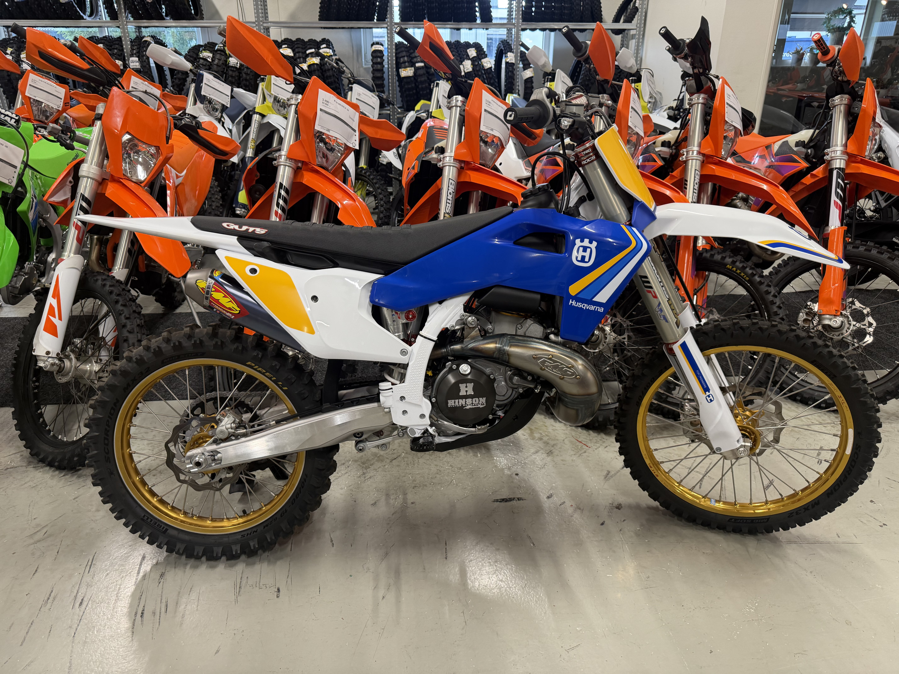 Produktbild 1 - Husqvarna TC 300 Heritage Race redo 2025