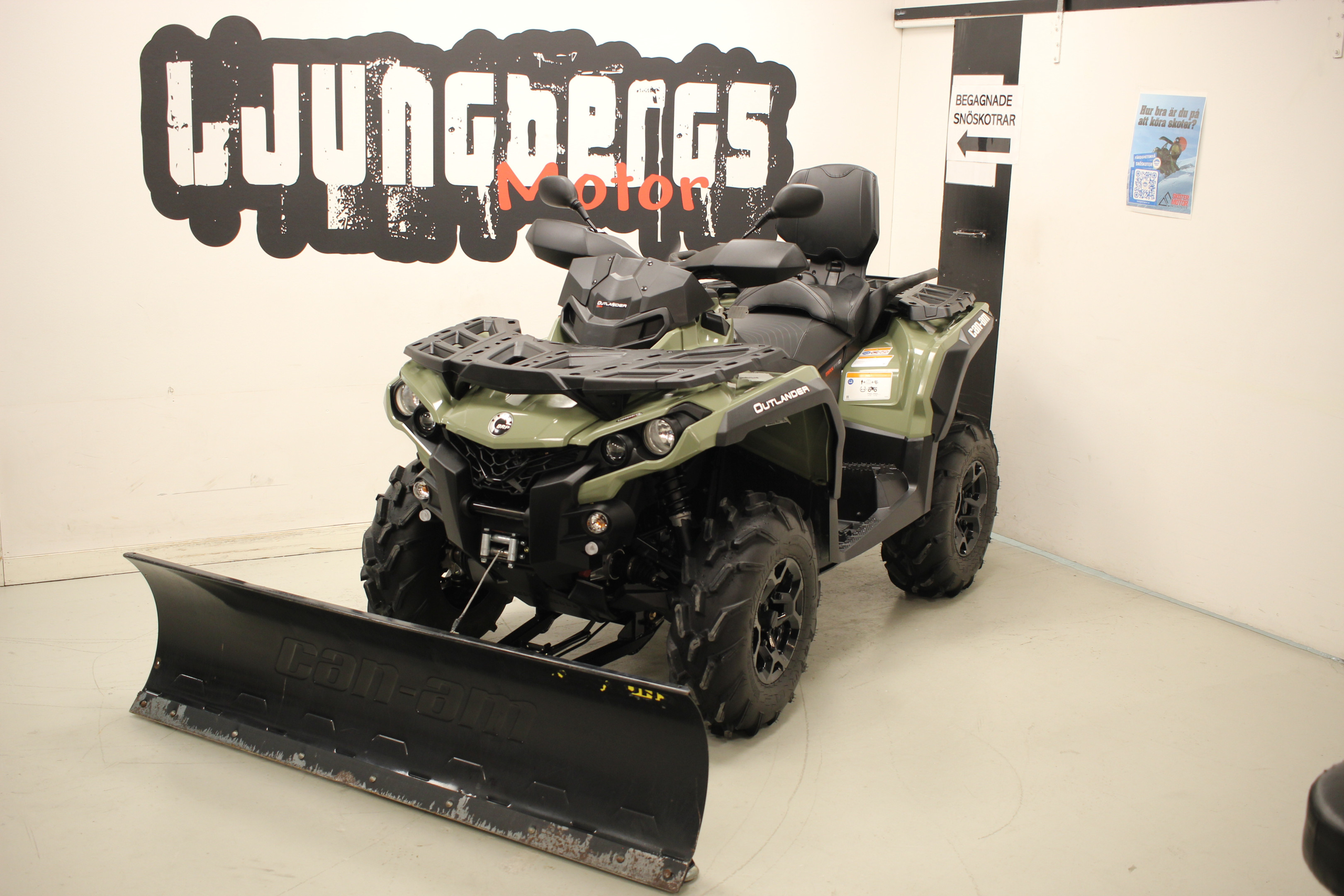 Produktbild 1 - Can-Am Outlander MAX 570 PRO+ T3B 2020 *PLOGPAKET 