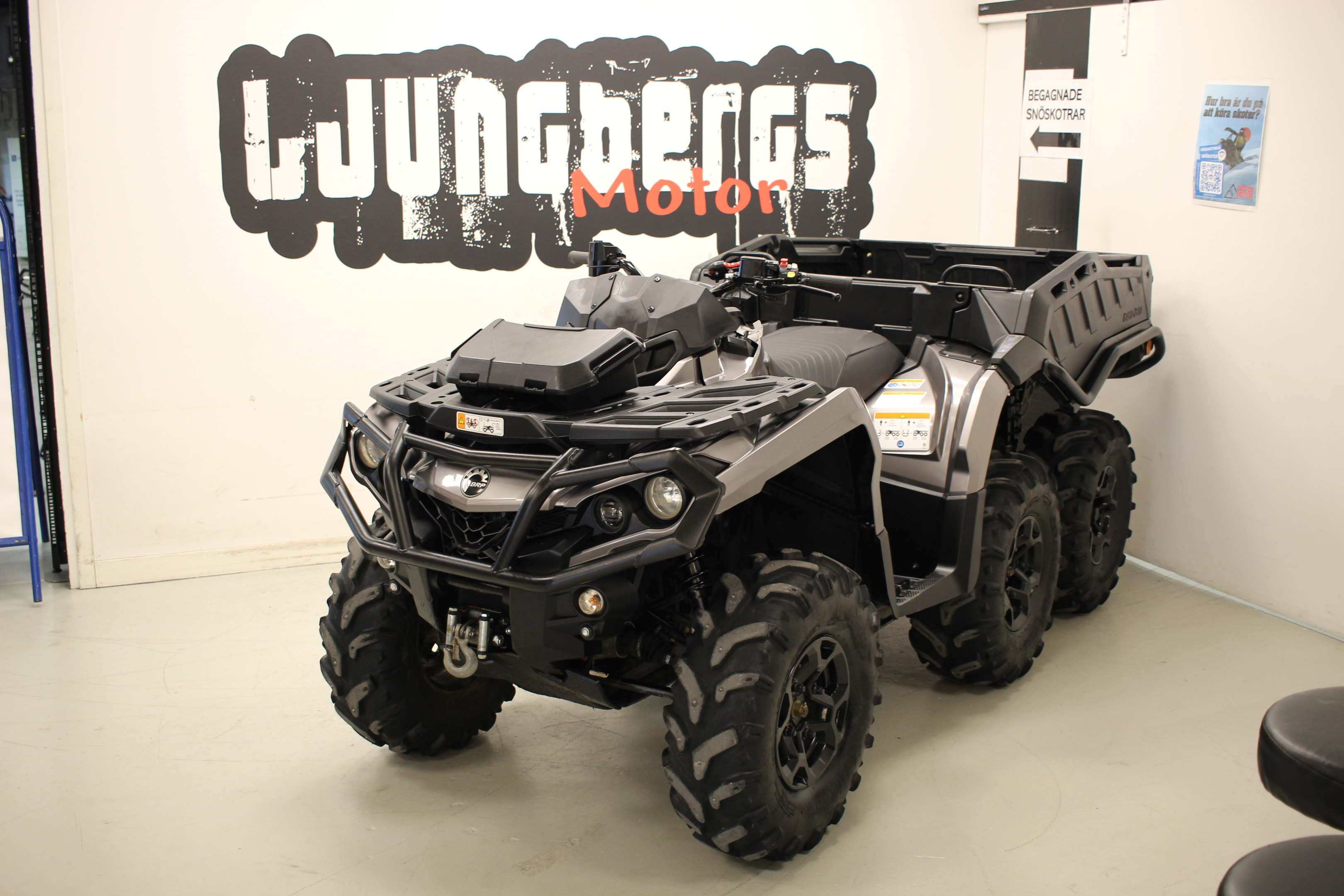 Produktbild 1 - Can-Am Outlander 1000 6X6 PRO T3B 2019 *MOMSAD 201