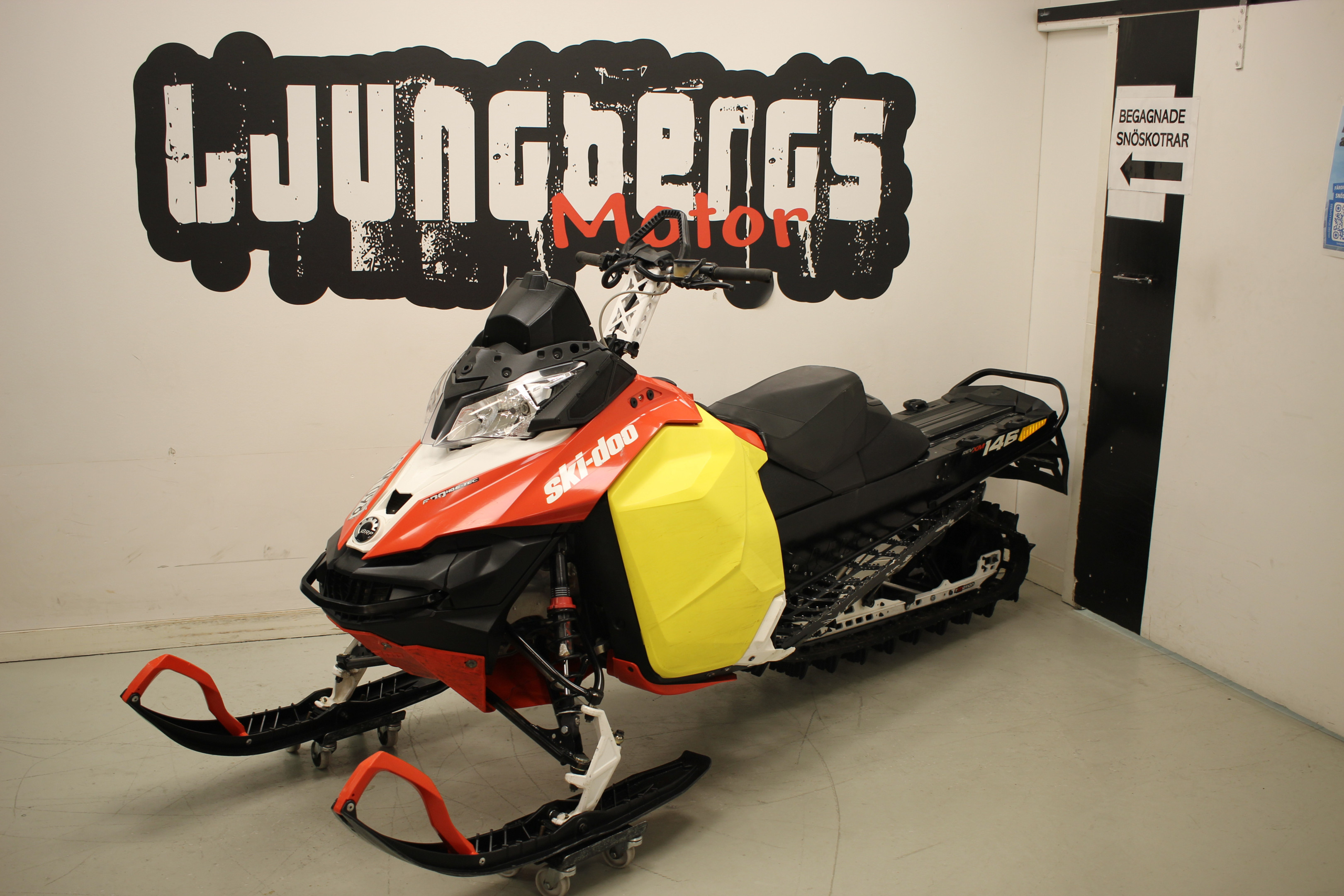 Produktbild 1 - Ski-doo Summit SP 600 E-tec 146" 2015 ES 2015