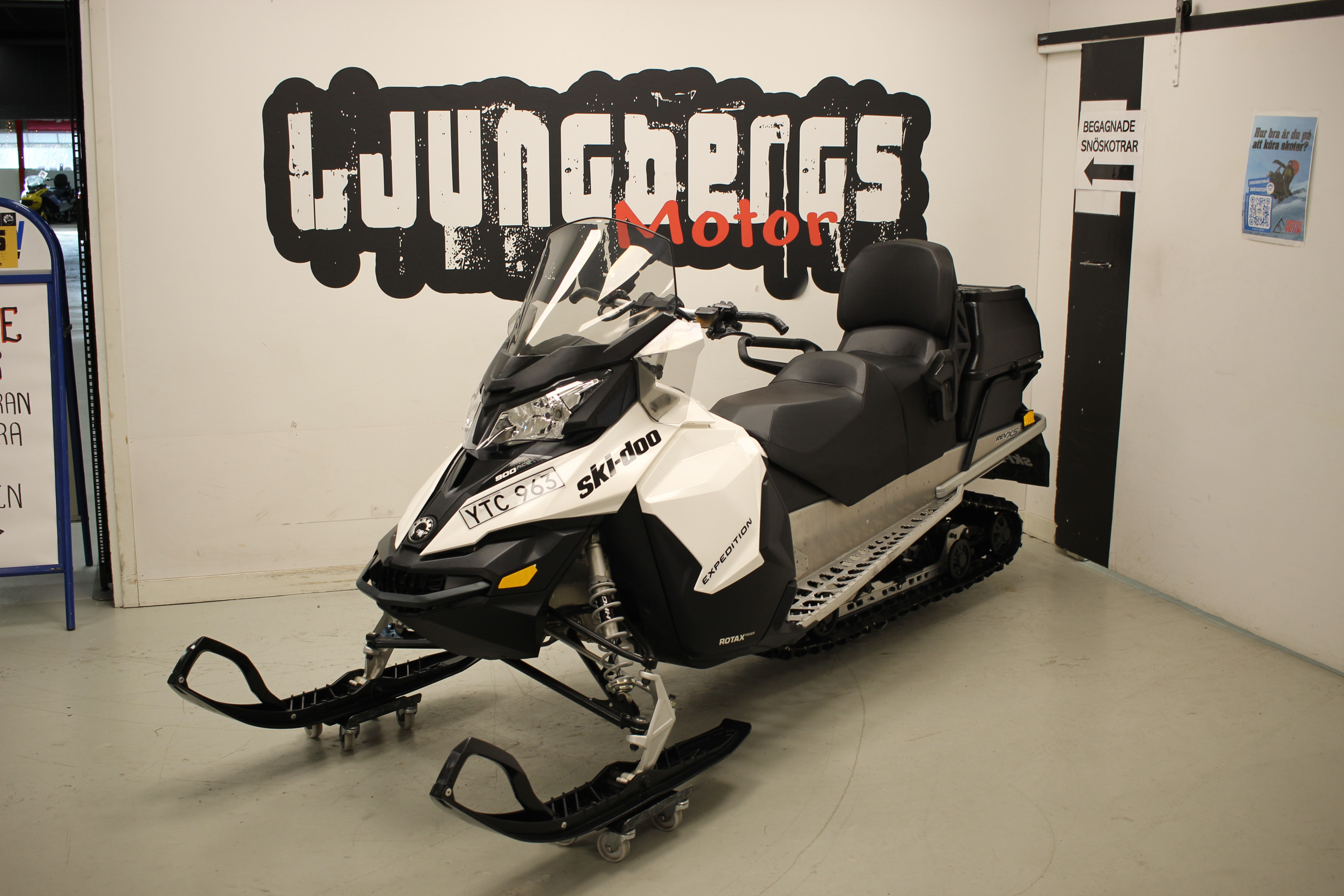 Produktbild 1 - Ski-doo Expedition Sport 900 ACE 154" 2018 *LÅGMIL