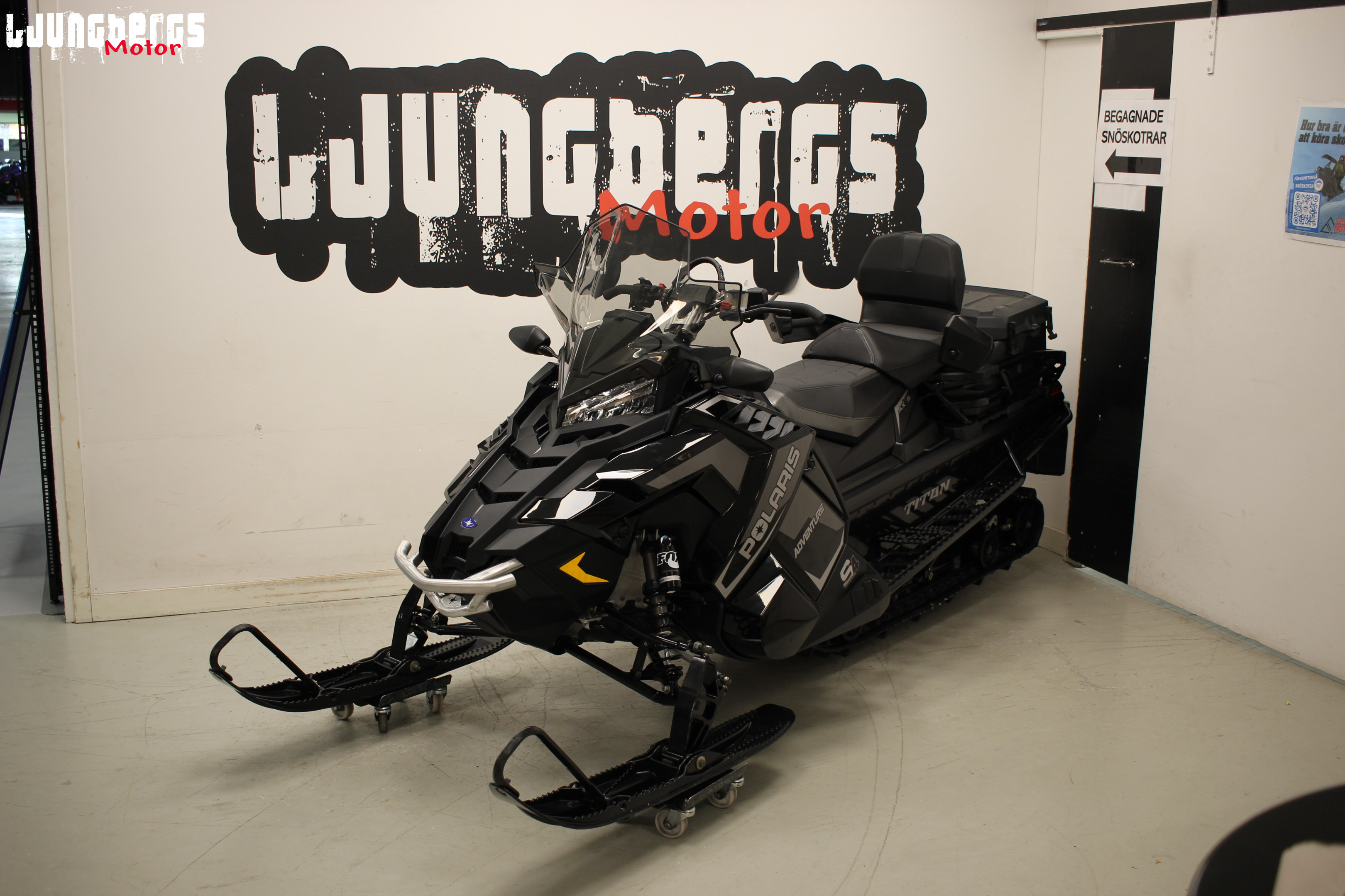 Produktbild 1 - Polaris Titan S4 Adventure 155" PIDD 2023 2023