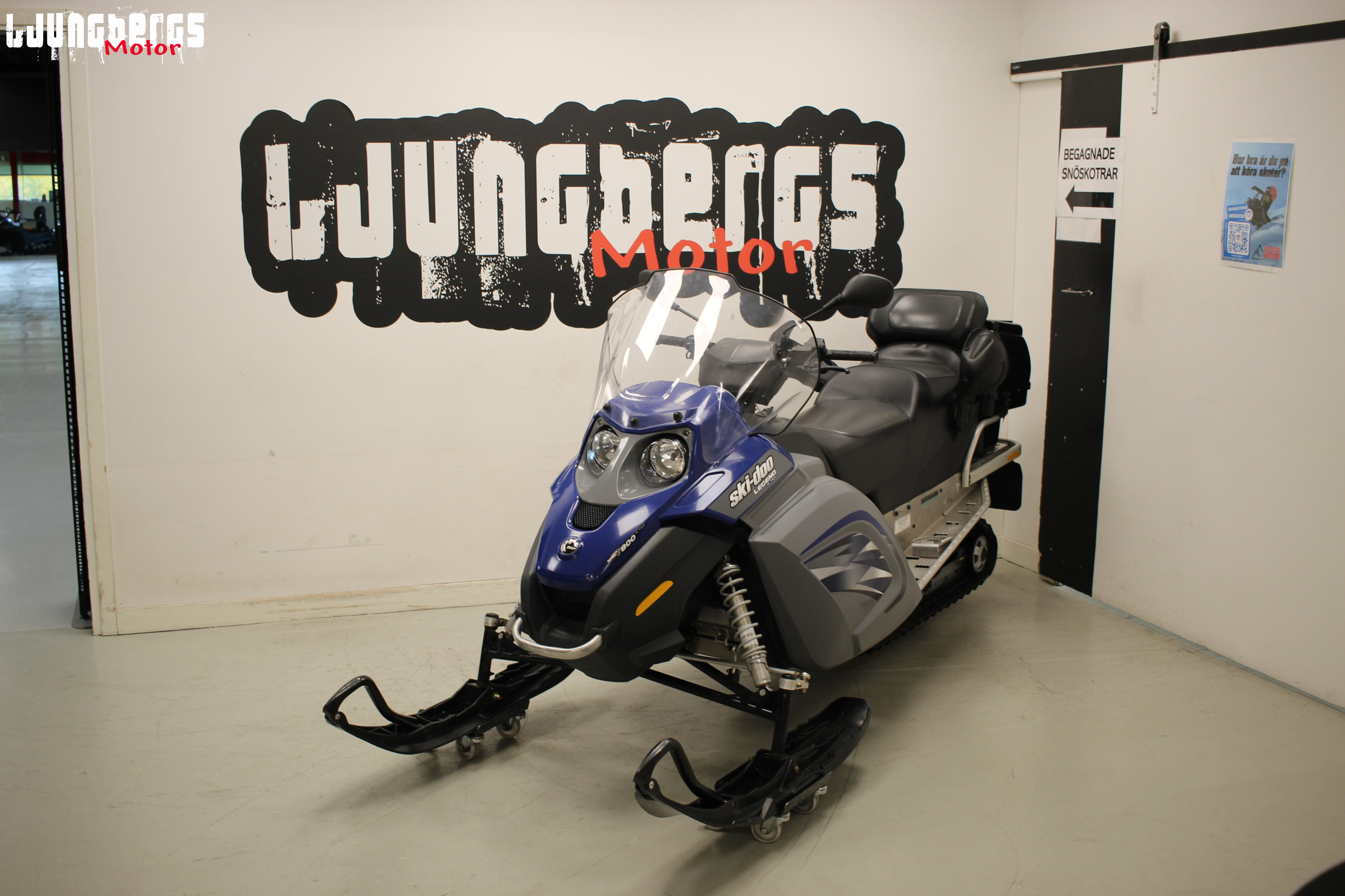 Produktbild 1 - Ski-doo Legend Touring V800 4-tec 2009 2009