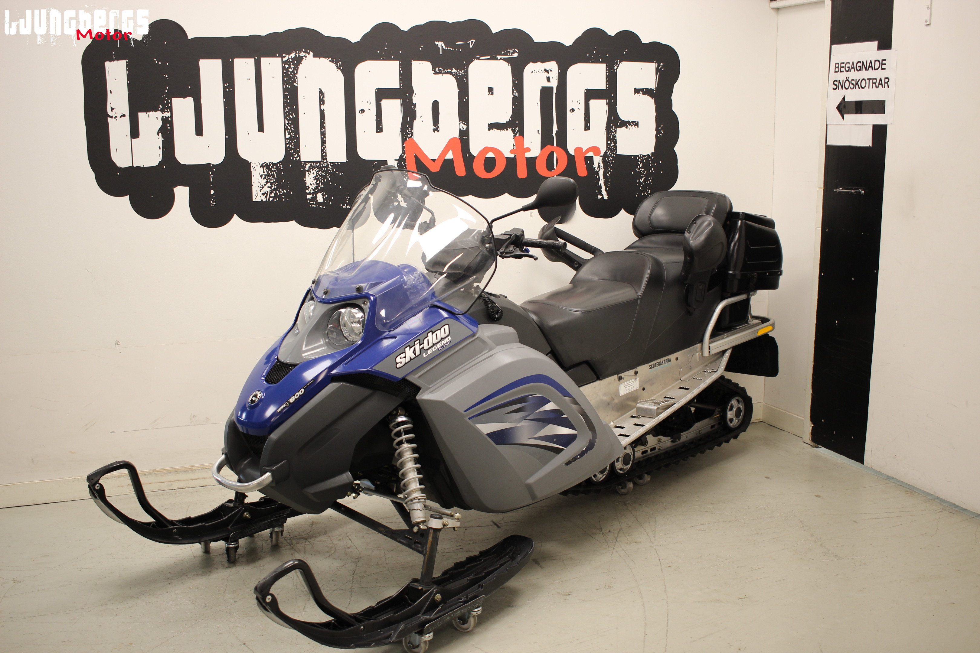 Produktbild 1 - Ski-doo Legend Touring V800 4-tec 2009 2009