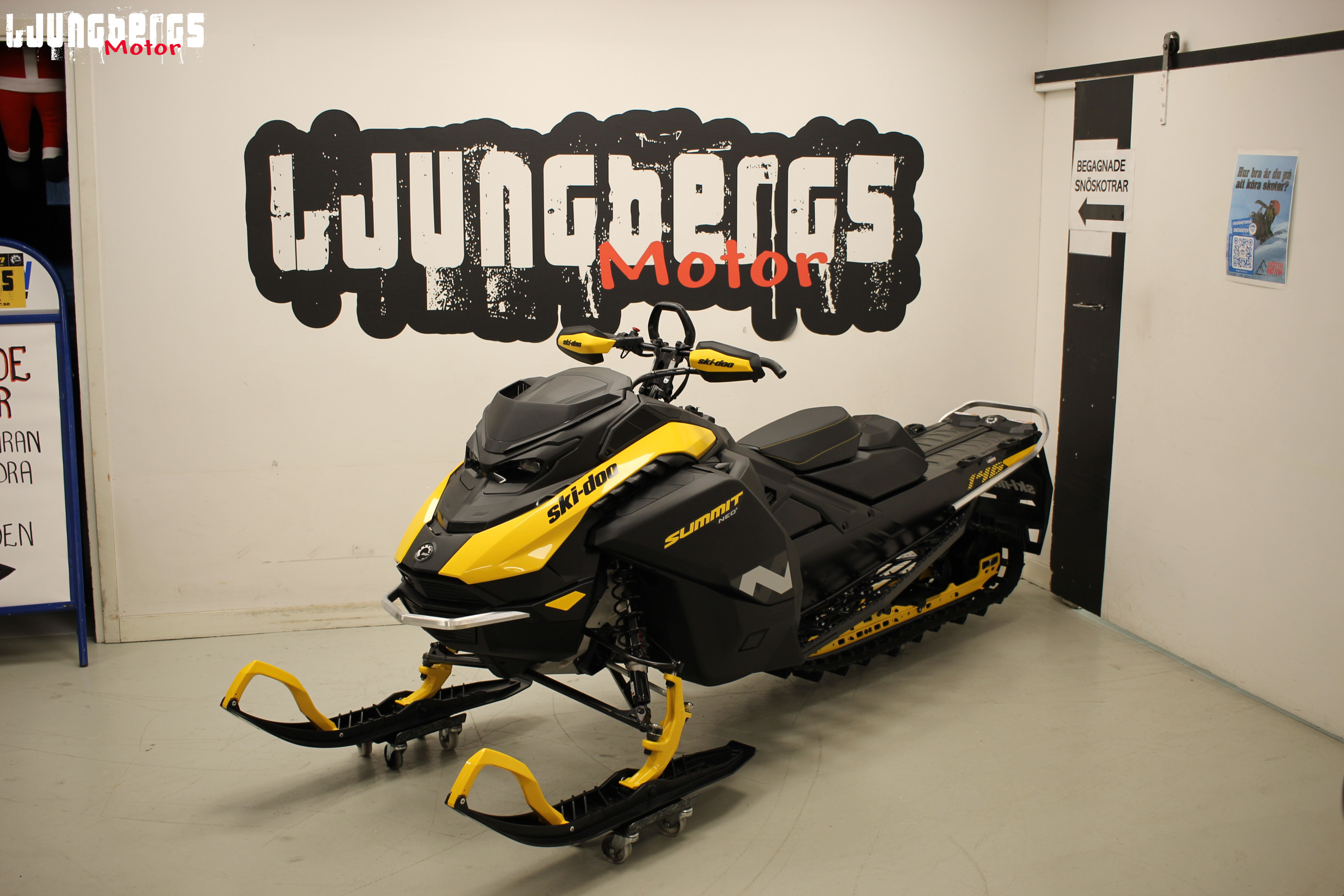 Produktbild 1 - Ski-doo Summit NEO+ 600 EFI 146" 2026 *KAMPANJ 202