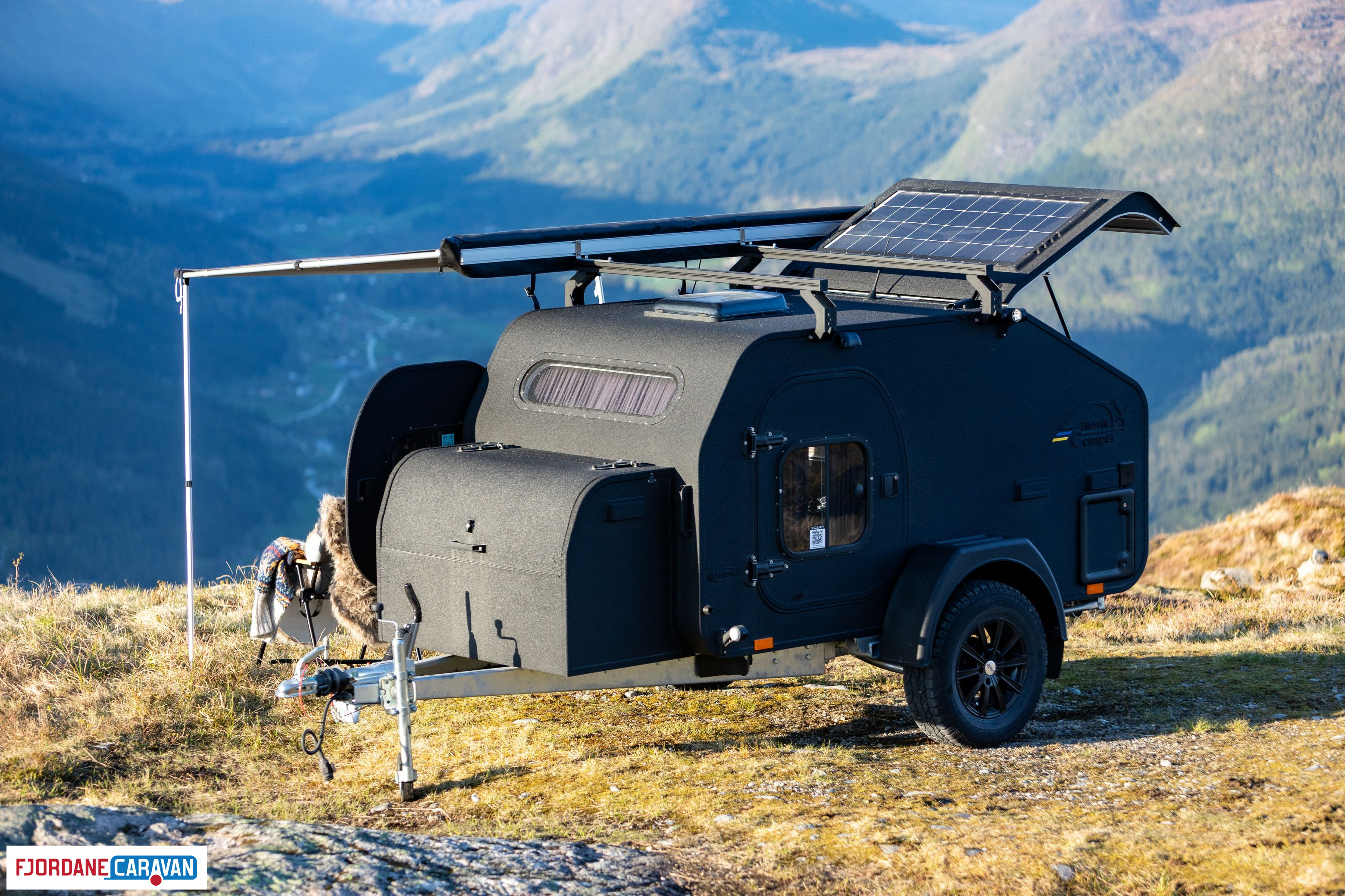[general.product.image.short] 1 - Lifestyle Camper X-Line Premium Black Edition 2024