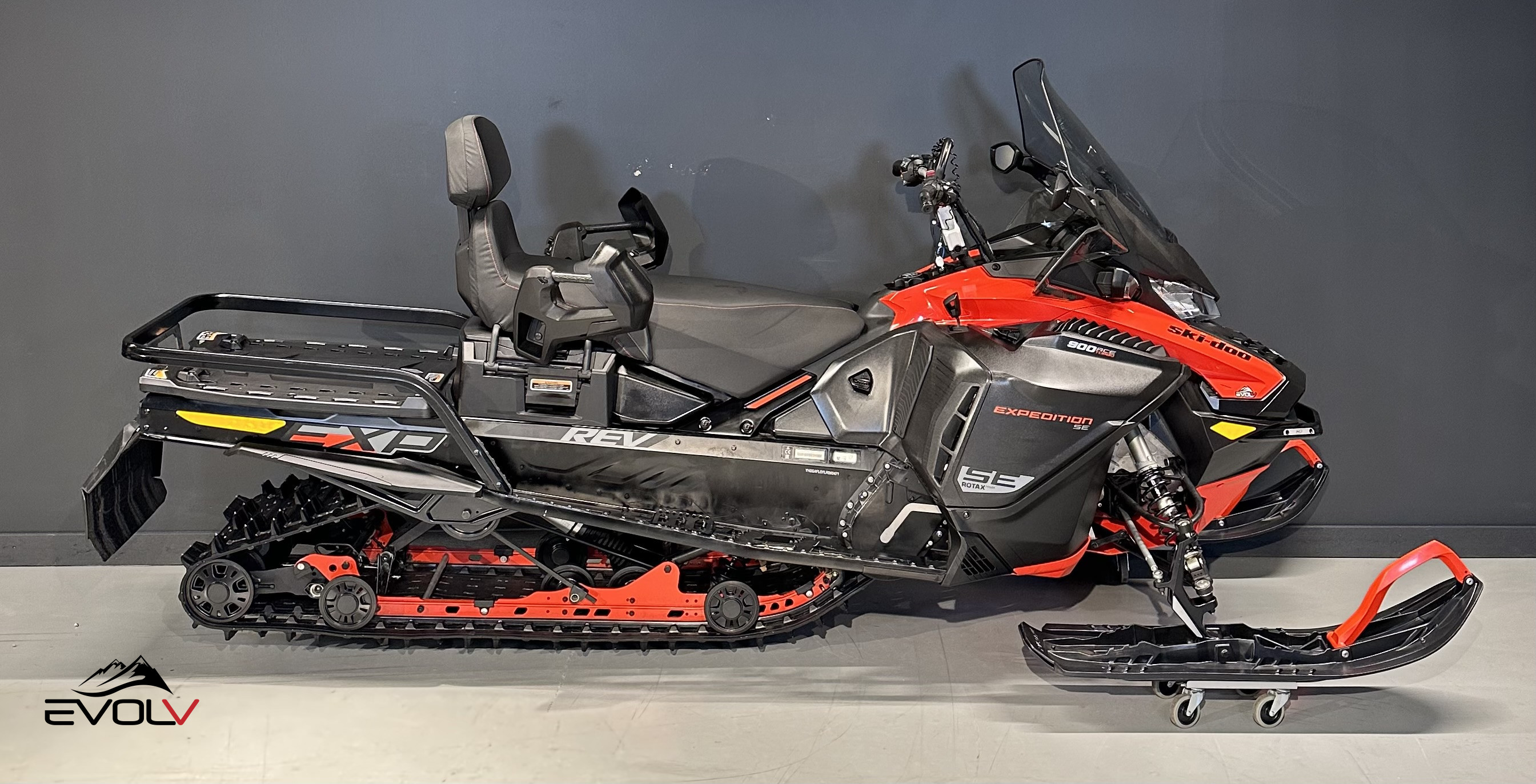 [general.product.image.short] 1 - Ski-doo Expedition SE 900 ACE Turbo 2020