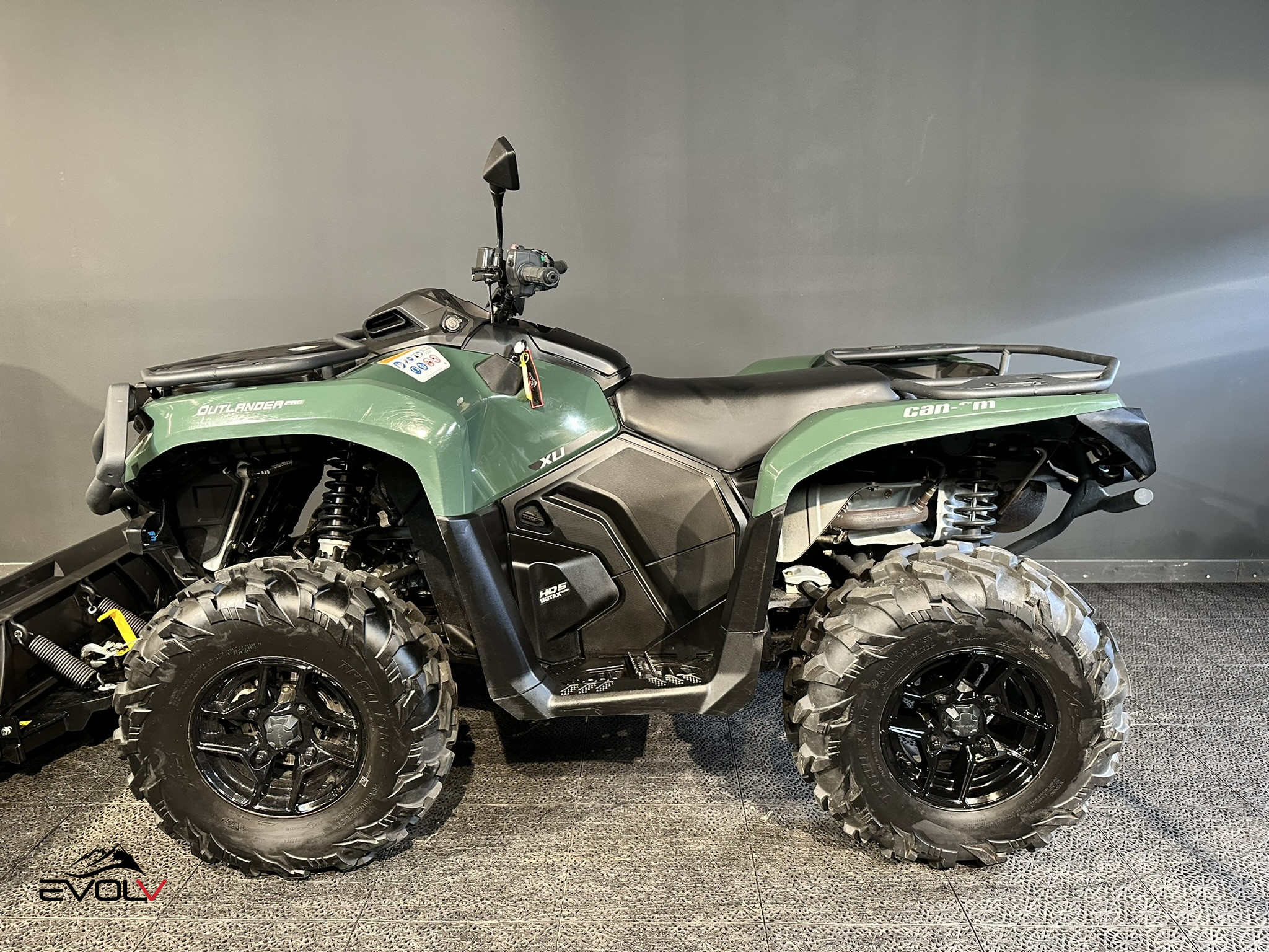 [general.product.image.short] 1 - Can-Am Outlander Pro XU HD5 2024