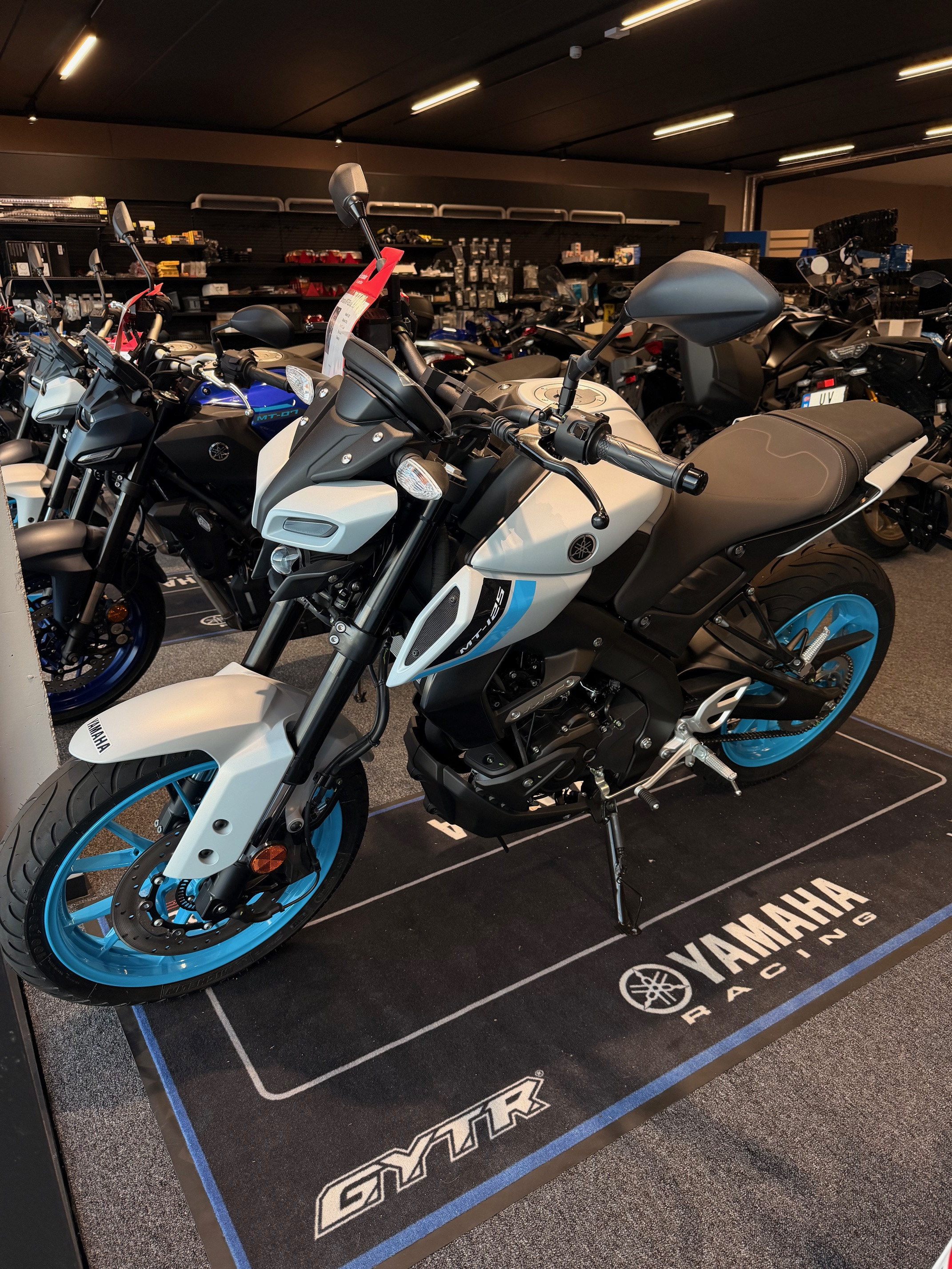 [general.product.image.short] 1 - Yamaha MT-125 Ice Storm 2025