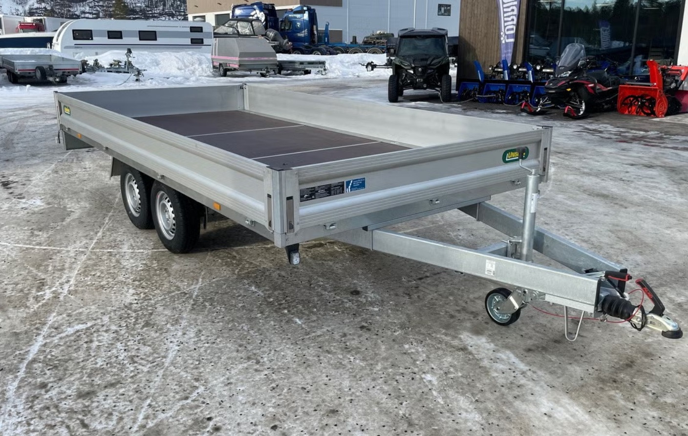 [general.product.image.short] 1 - Unsinn Multitransport 426x204 2600kg 2025