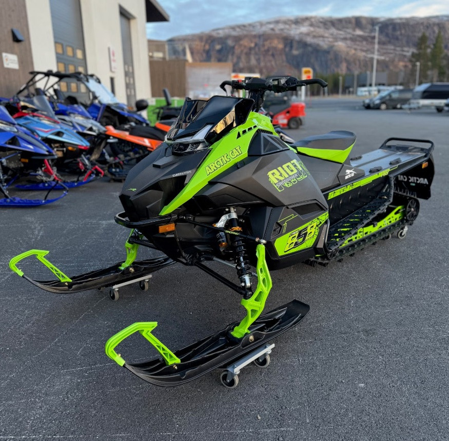 [general.product.image.short] 1 - Arctic Cat Riot Sno Pro 858 146" SP ES 2025