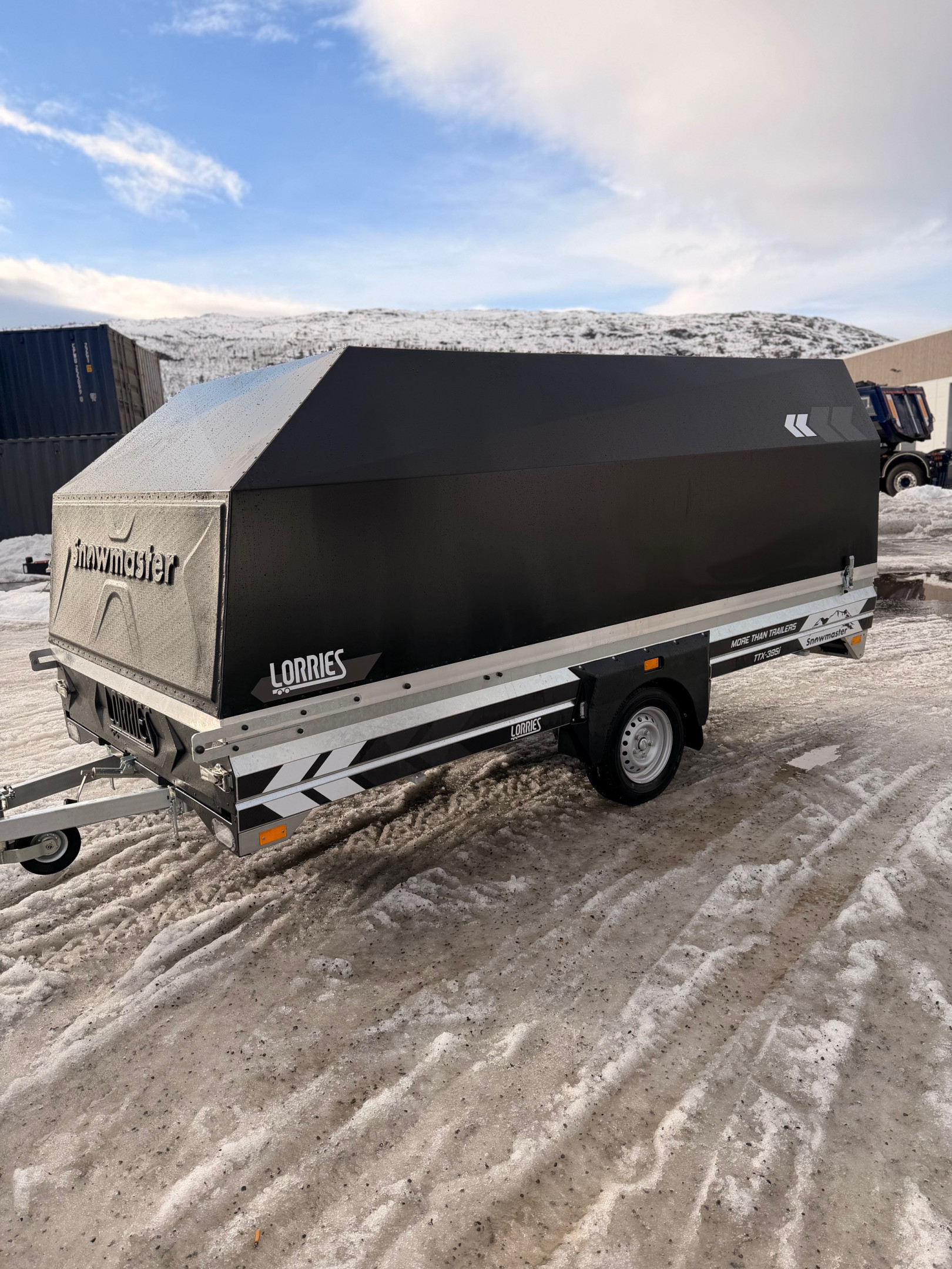 [general.product.image.short] 1 - Lorries Snowmaster TTXi 395x190 kapell 2026