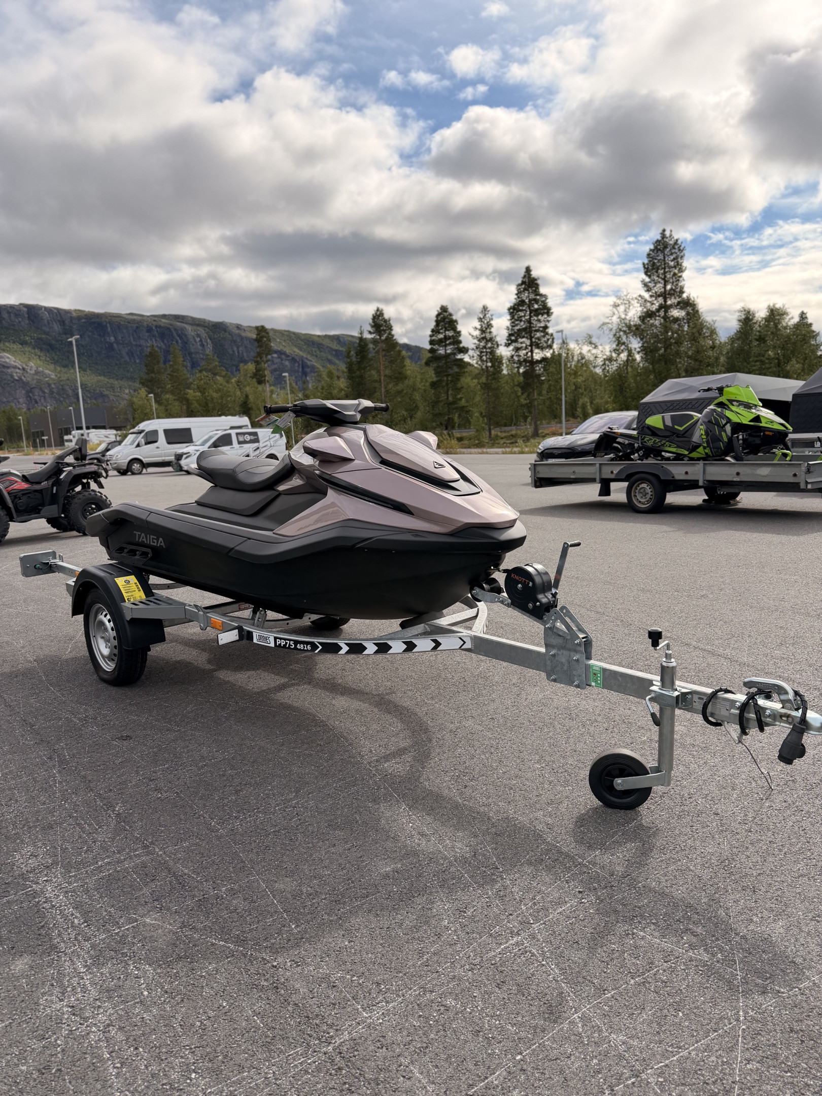 [general.product.image.short] 1 - Unspecified Taiga Orca WX3 Electric Watercraft Tit