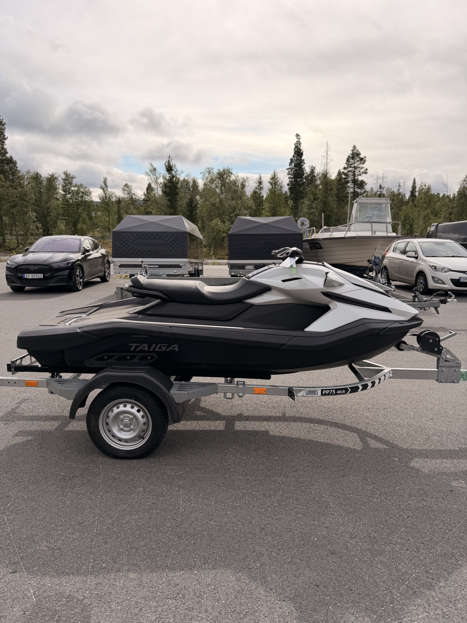 [general.product.image.short] 1 - Unspecified Taiga Orca WX3 Electric Watercraft Whi