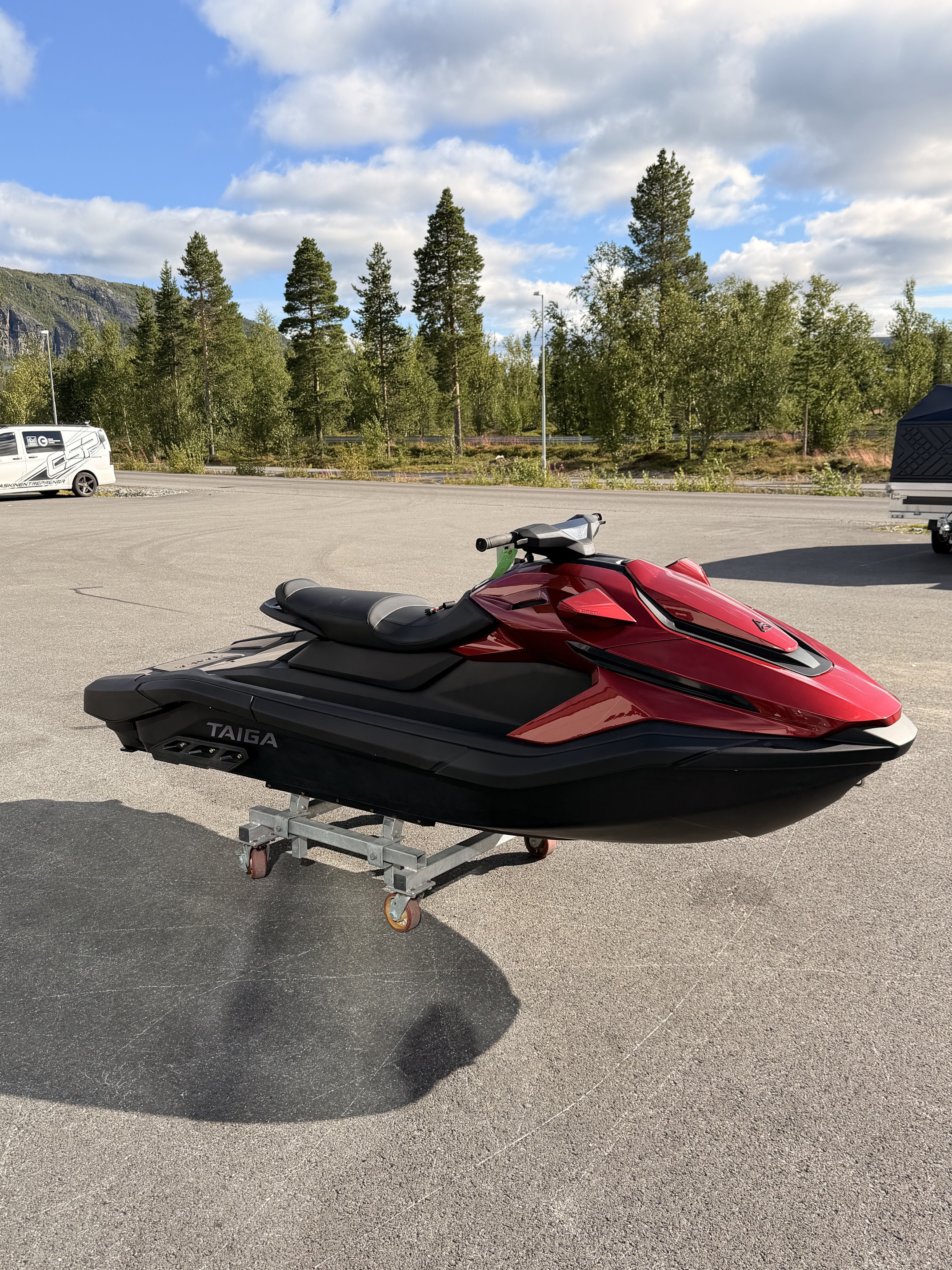 [general.product.image.short] 1 - Unspecified Taiga Orca WX3 Electric Watercraft Mon