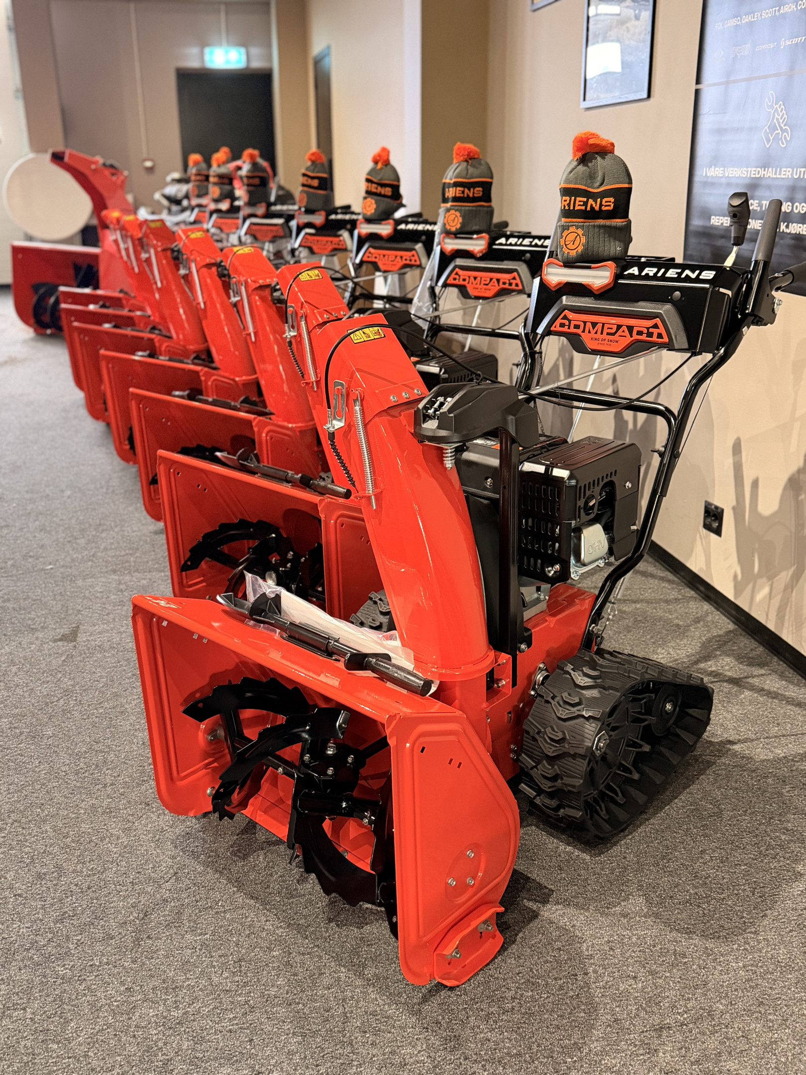 [general.product.image.short] 1 - Ariens Compact 24 RT  2027
