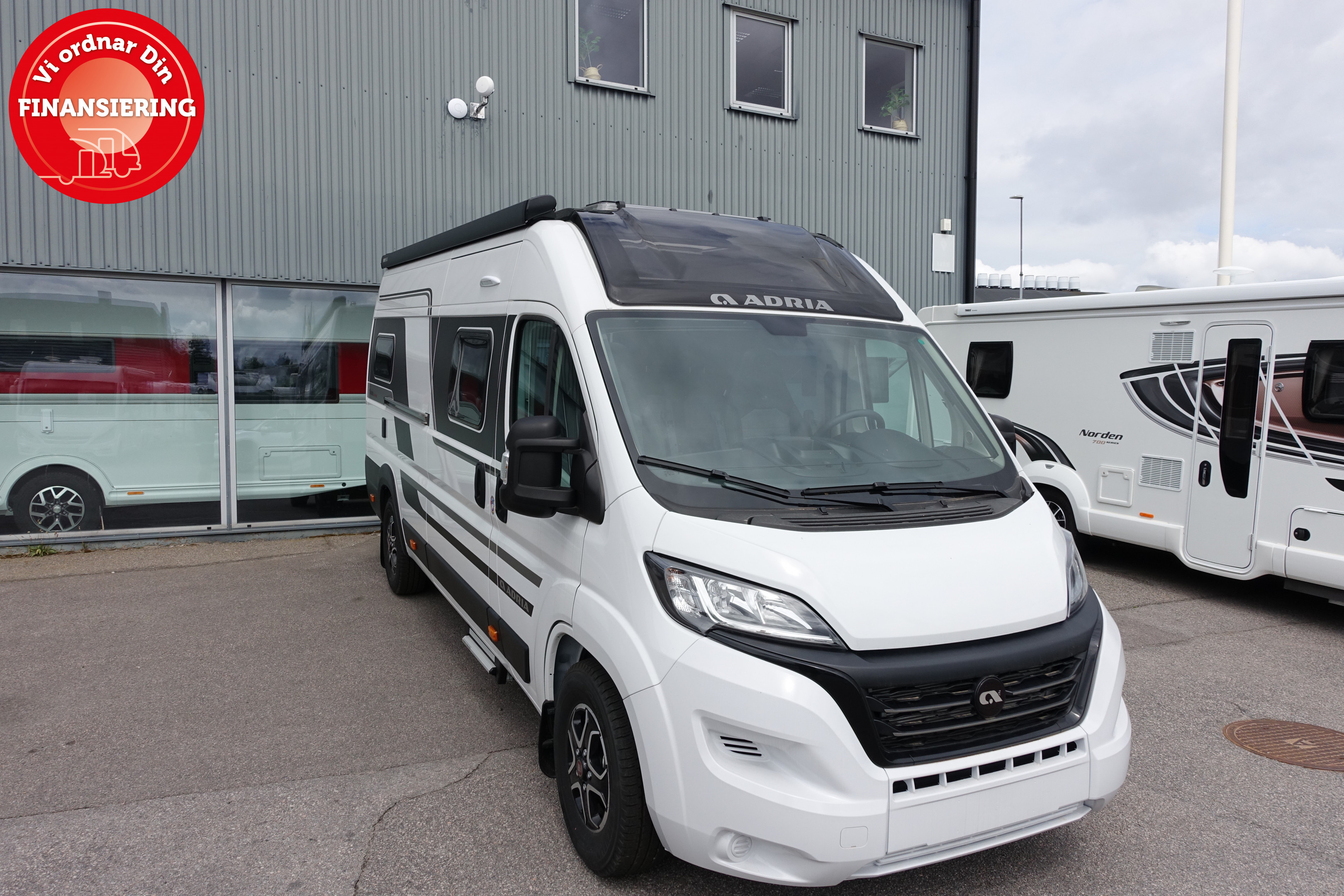 Produktbild 1 - Adria Van Twin Supreme 640 SLB 2024