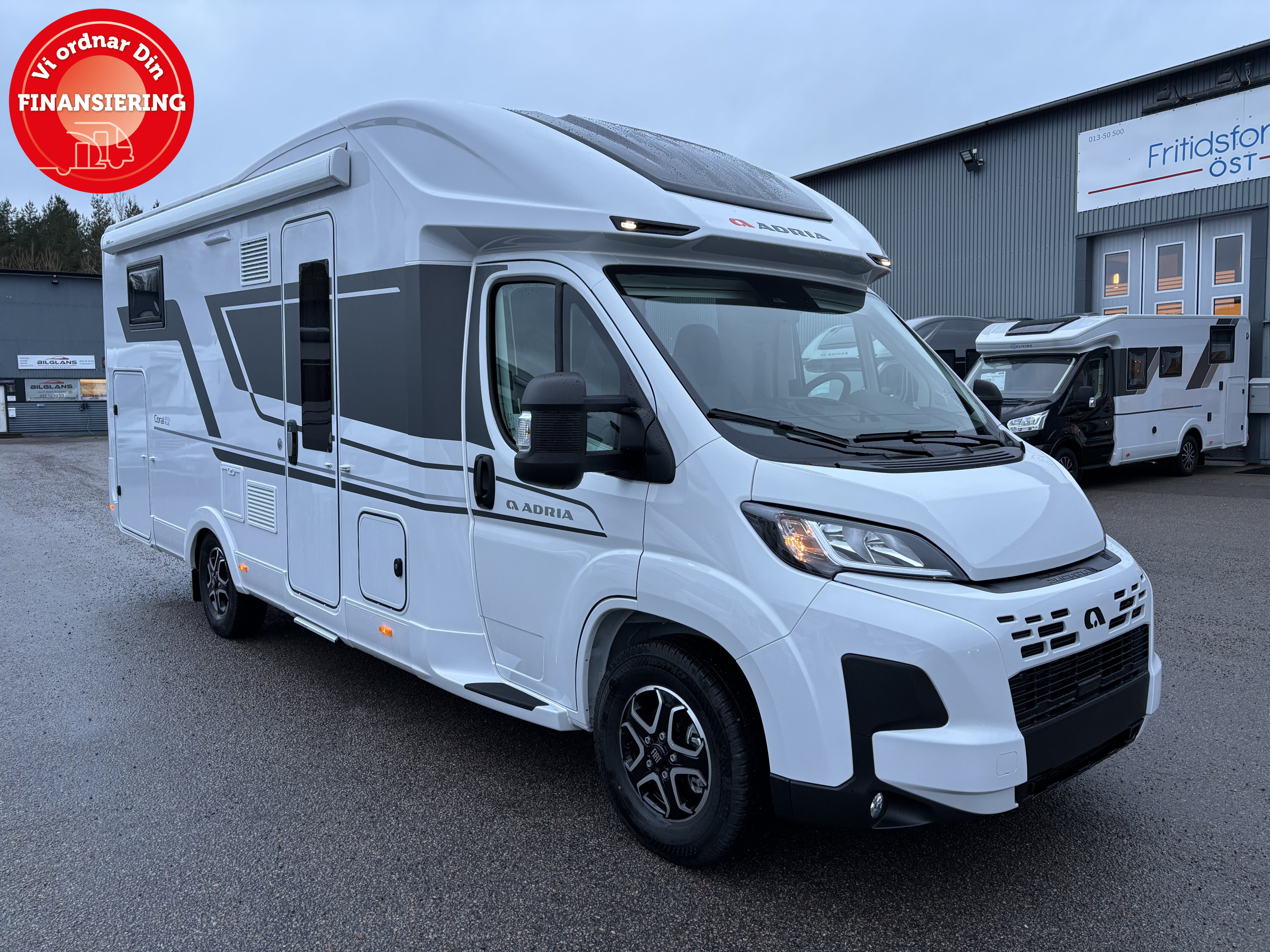 Produktbild 1 - Adria CORAL PLUS 670 SL  2026