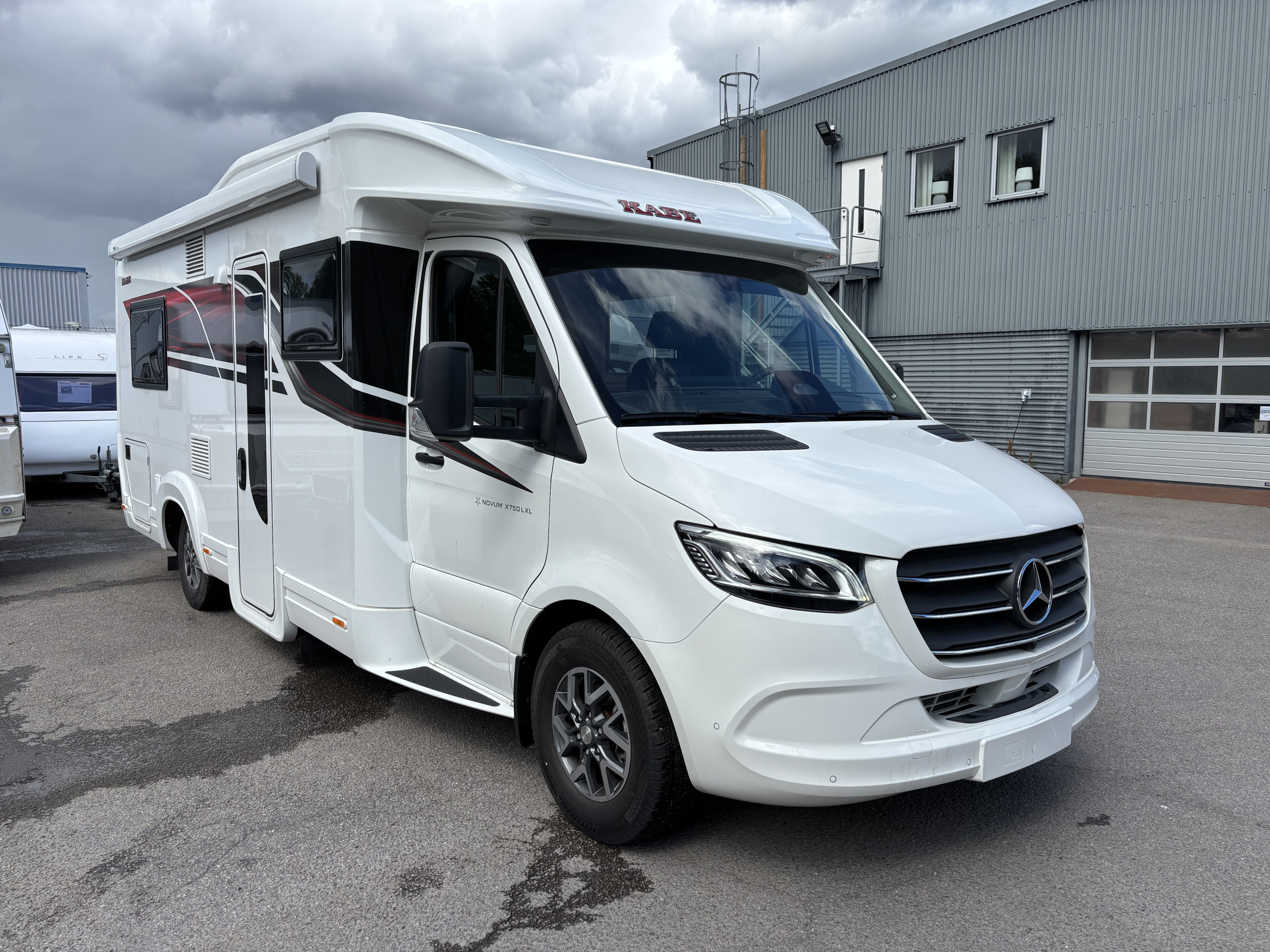 Produktbild 1 - KABE TRAVEL MASTER NOVUM N750 LXL 2026
